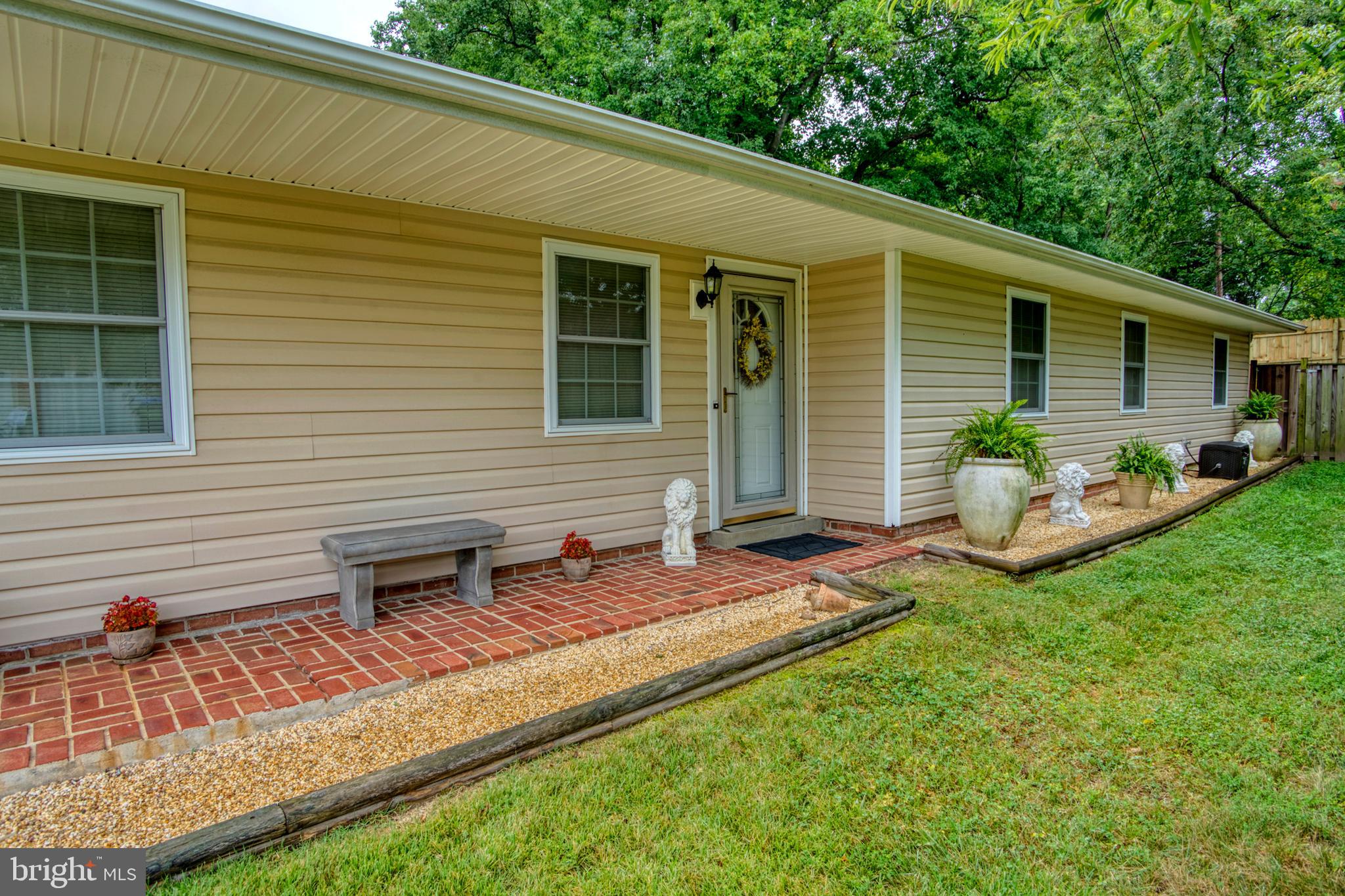 COUNTRY CLUB SOUTH - Residential