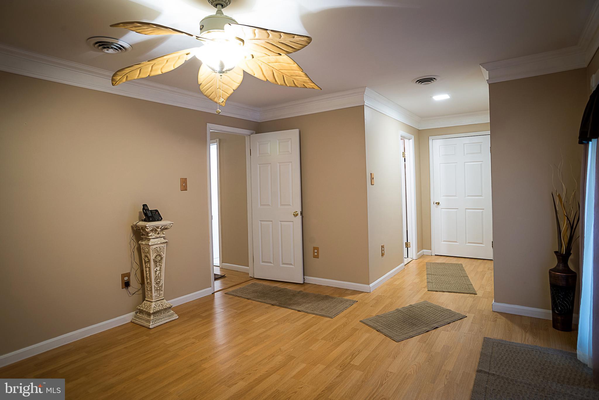 COUNTRY CLUB SOUTH - Residential