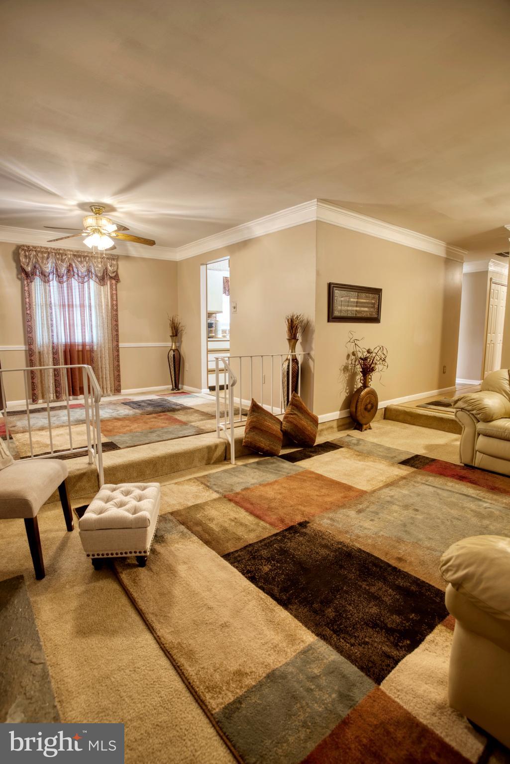 COUNTRY CLUB SOUTH - Residential