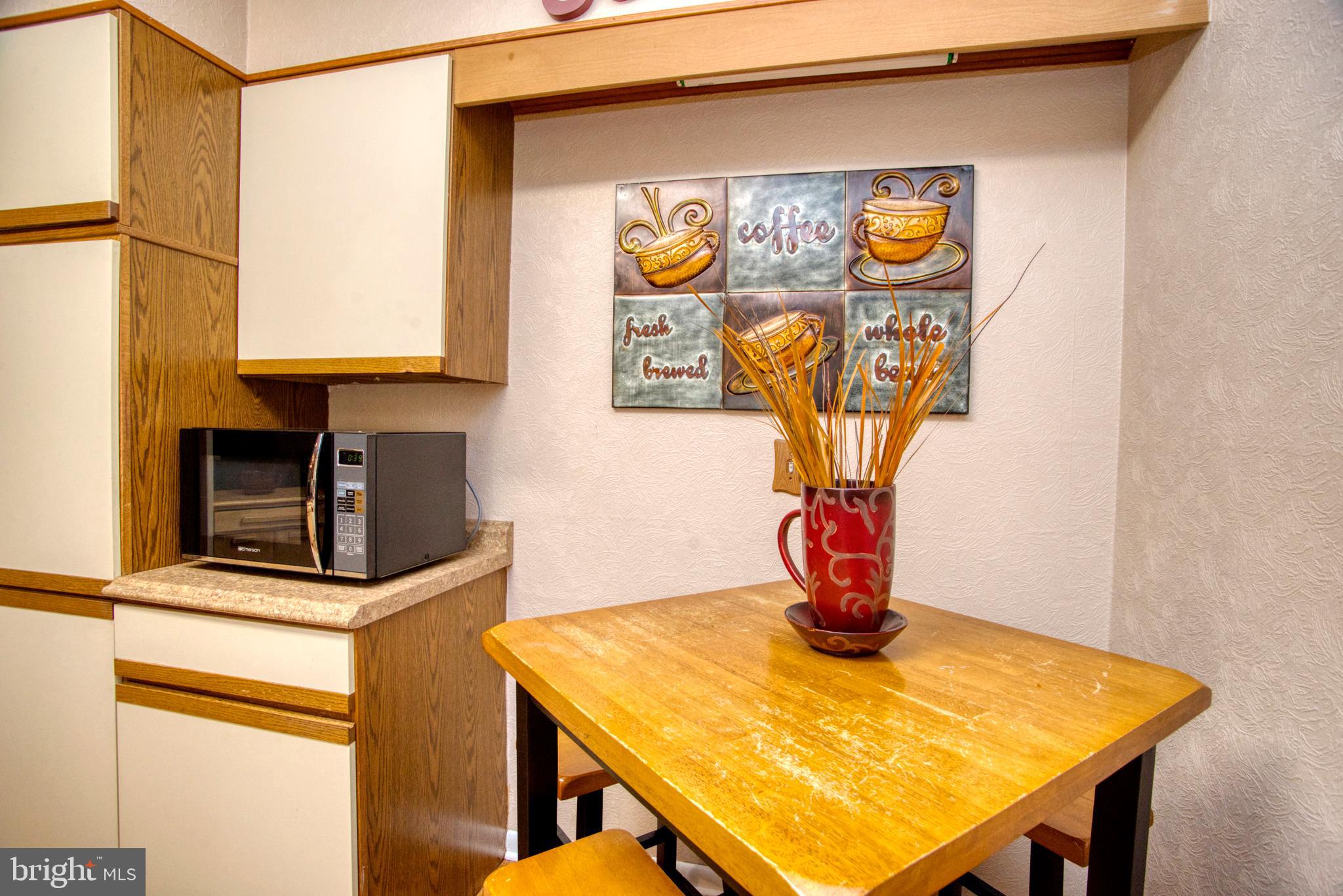 COUNTRY CLUB SOUTH - Residential