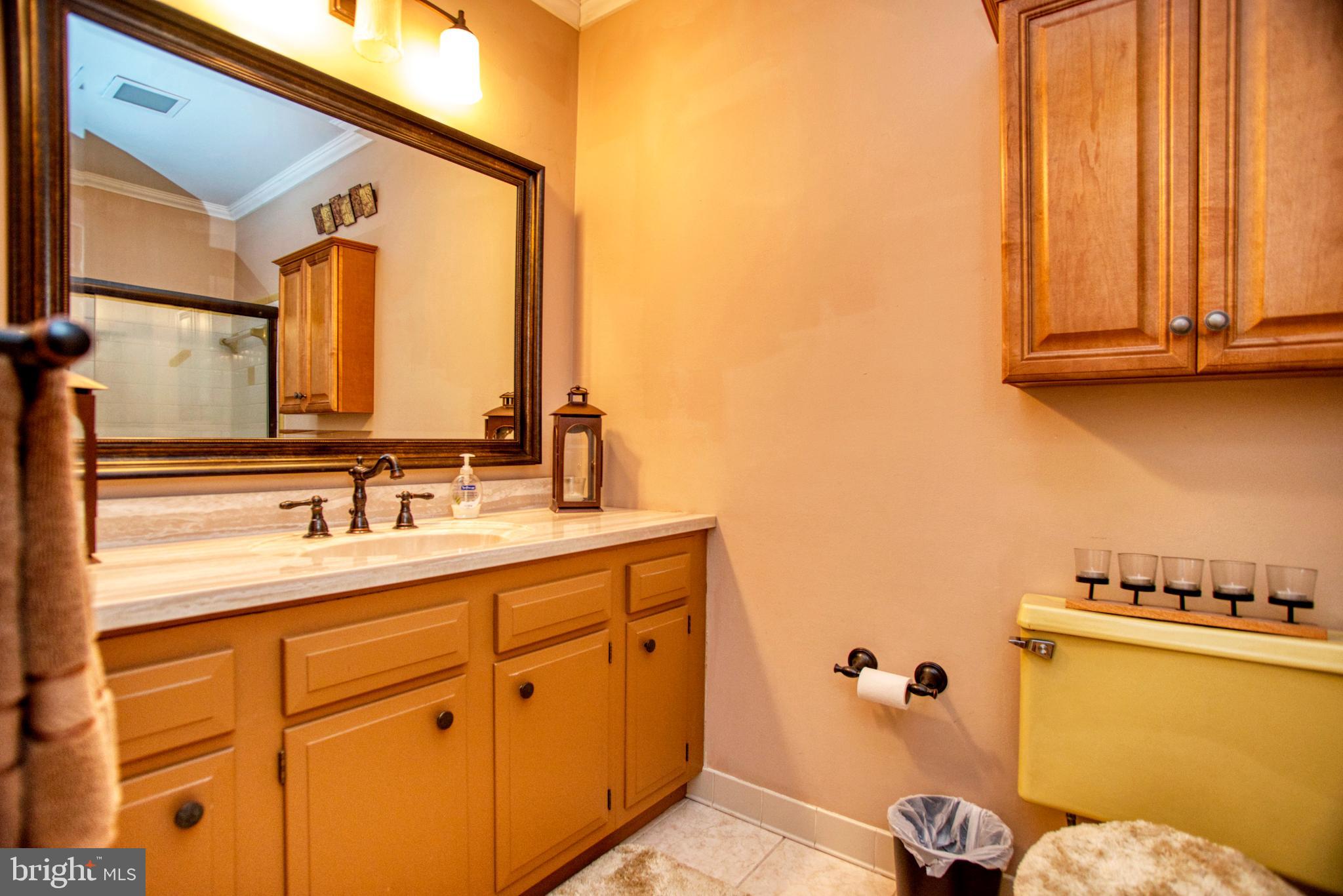 COUNTRY CLUB SOUTH - Residential