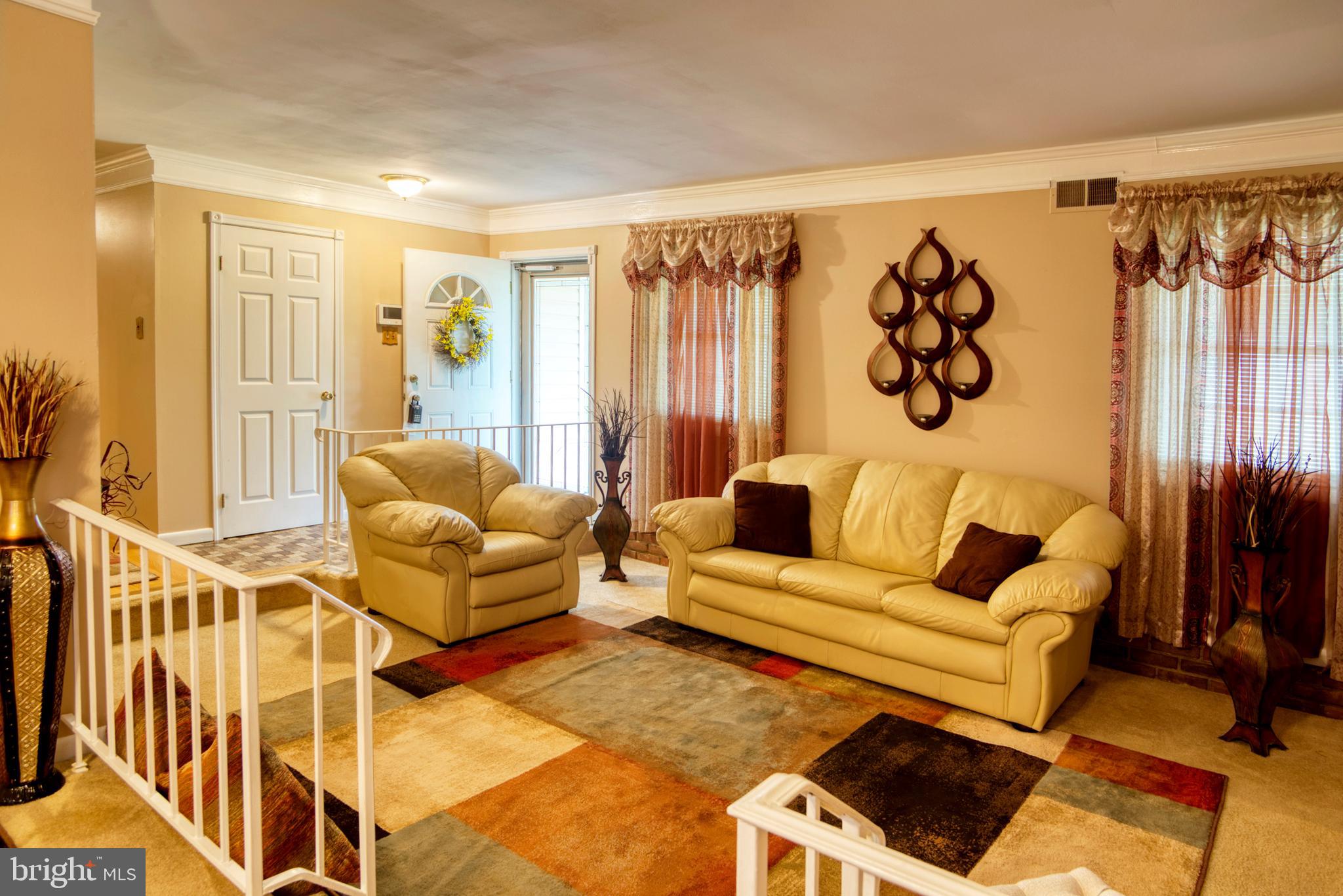 COUNTRY CLUB SOUTH - Residential