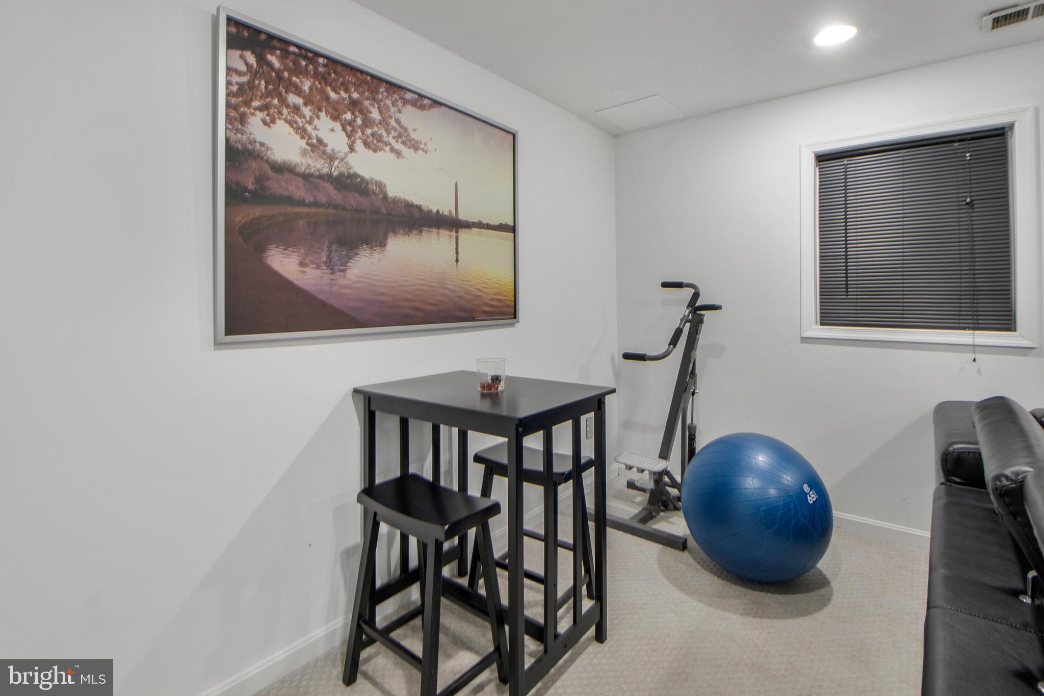 LAYHILL SQUARE - Residential Lease