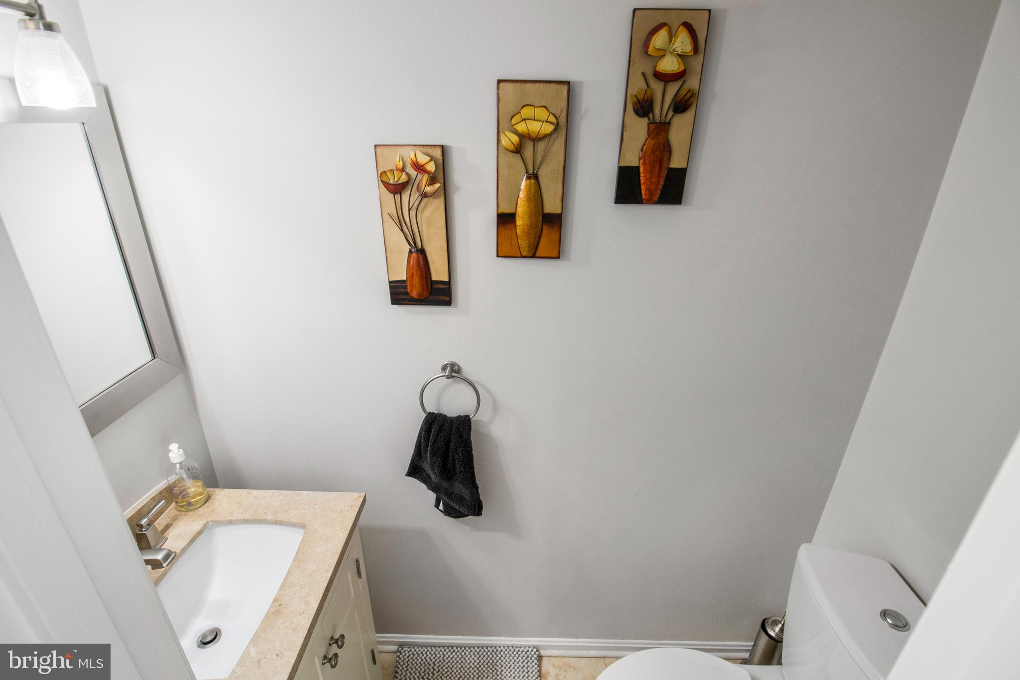 LAYHILL SQUARE - Residential Lease