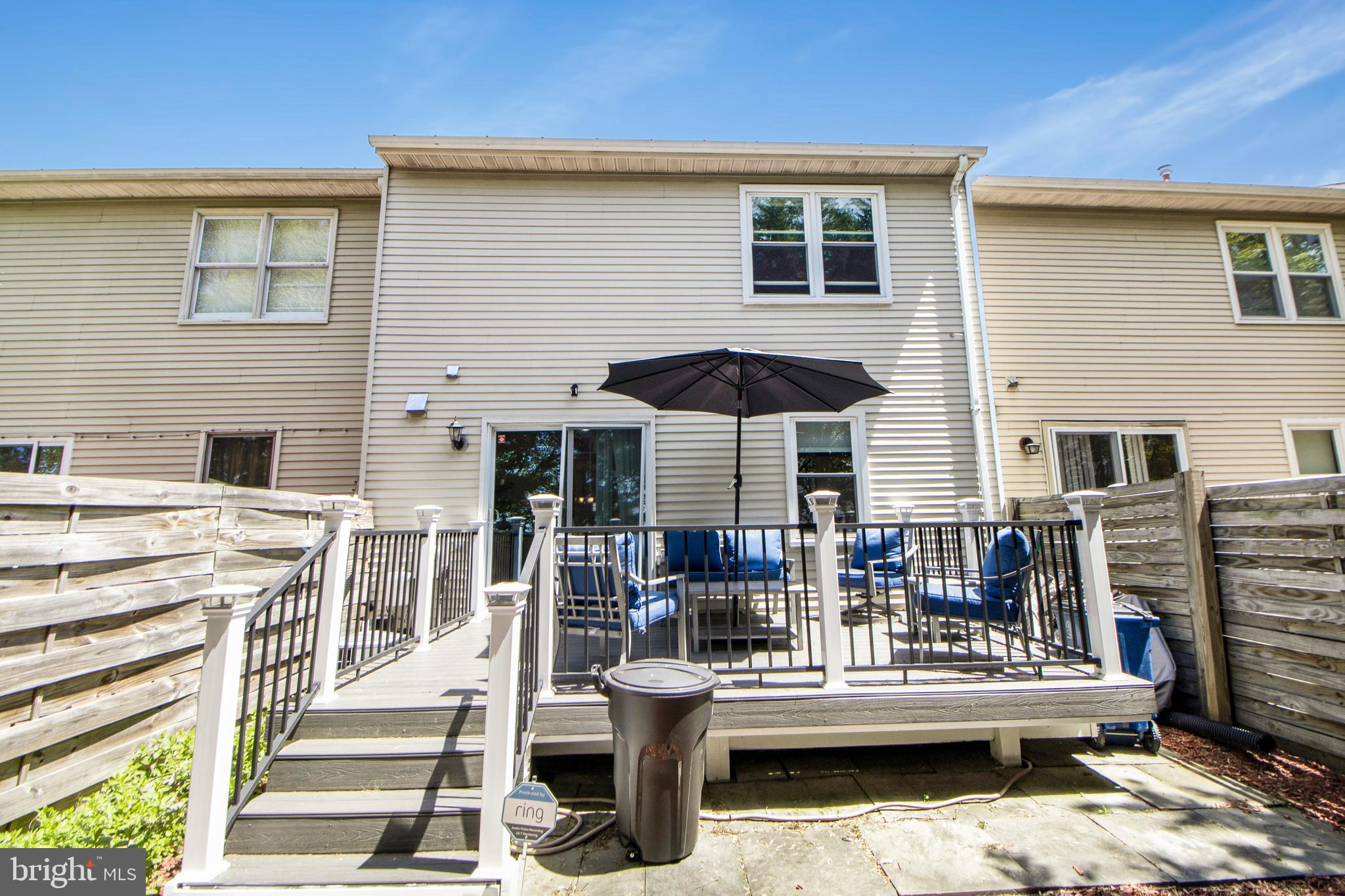 LAYHILL SQUARE - Residential Lease