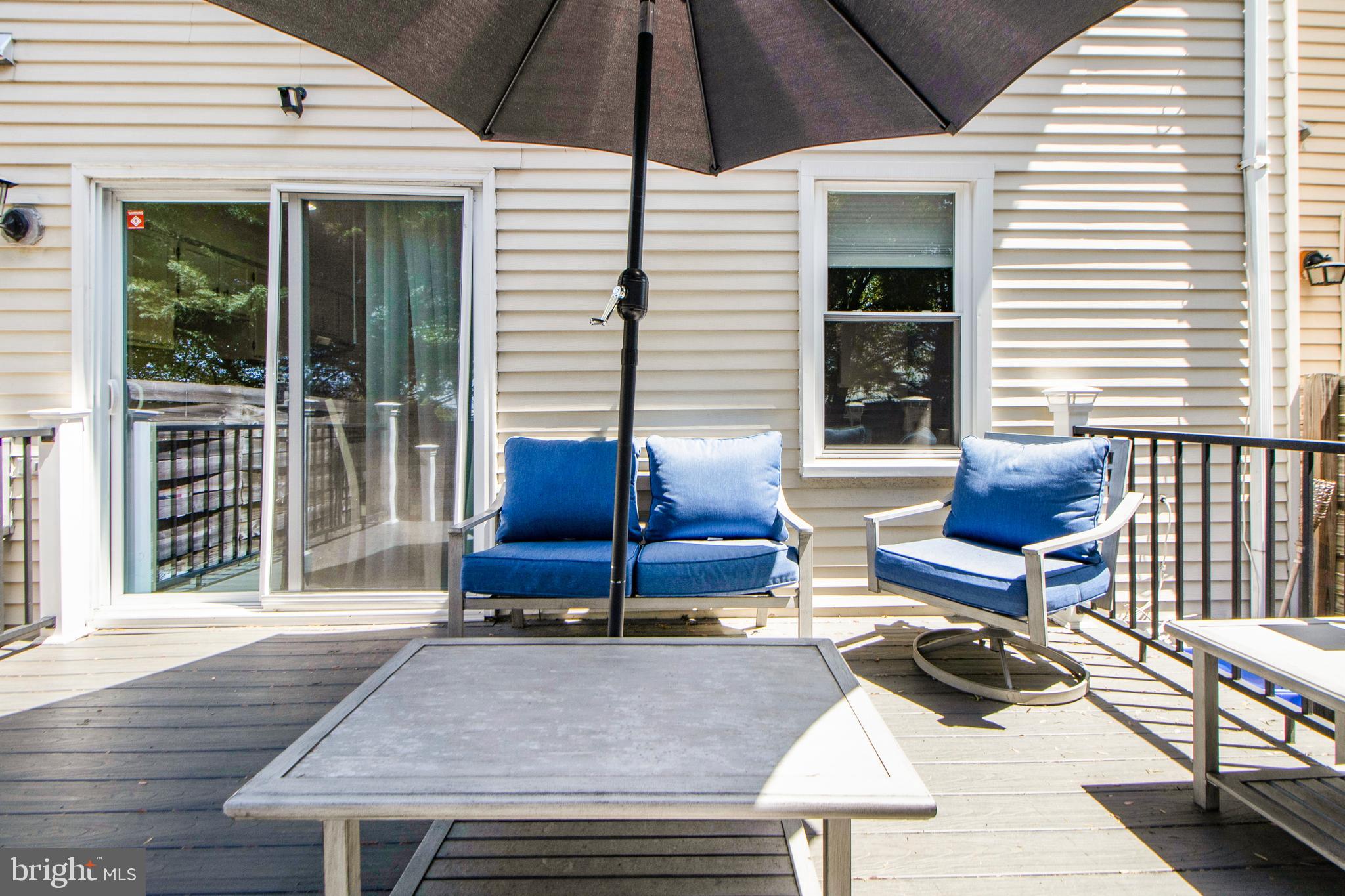 LAYHILL SQUARE - Residential Lease