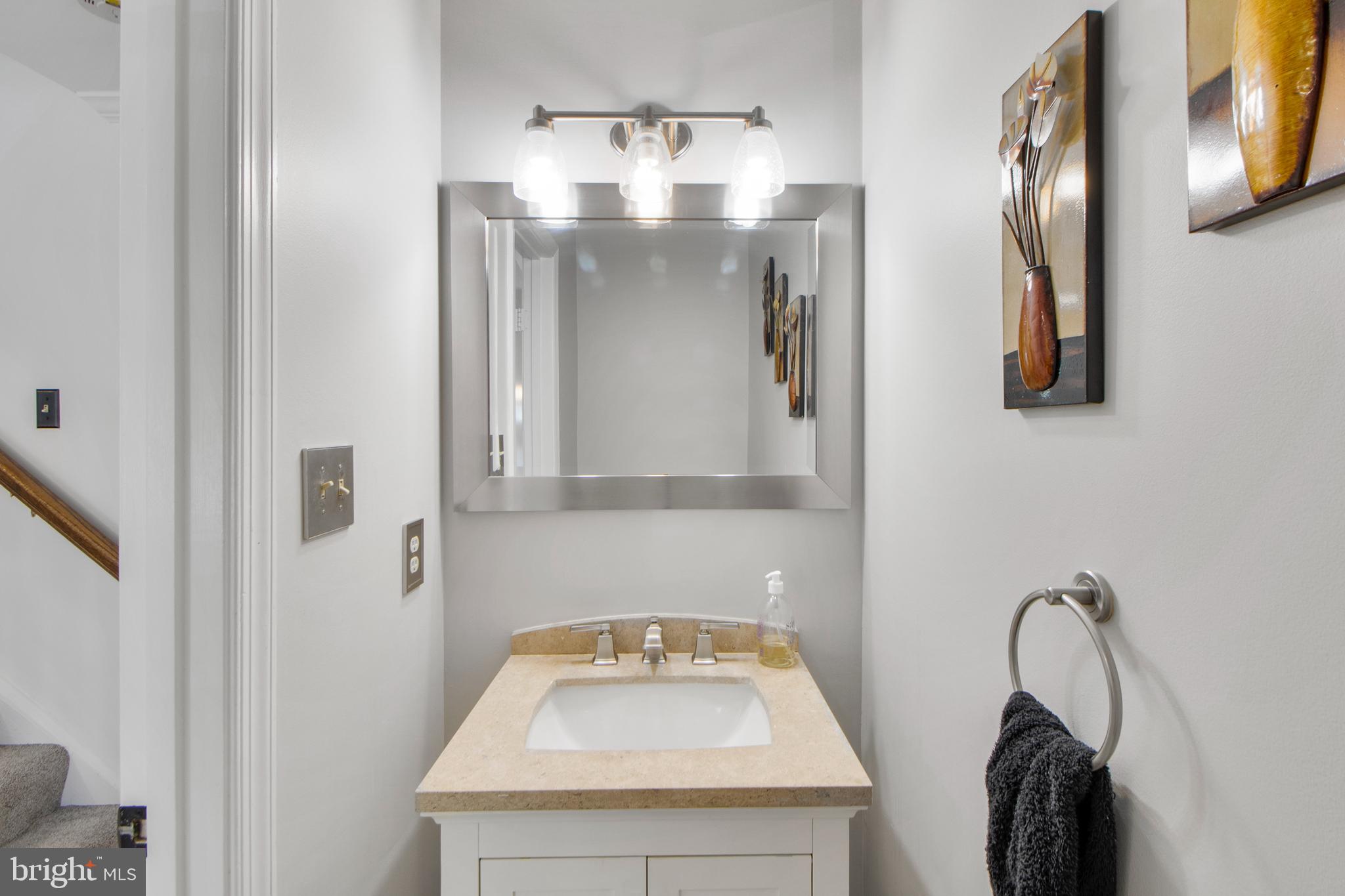 LAYHILL SQUARE - Residential Lease