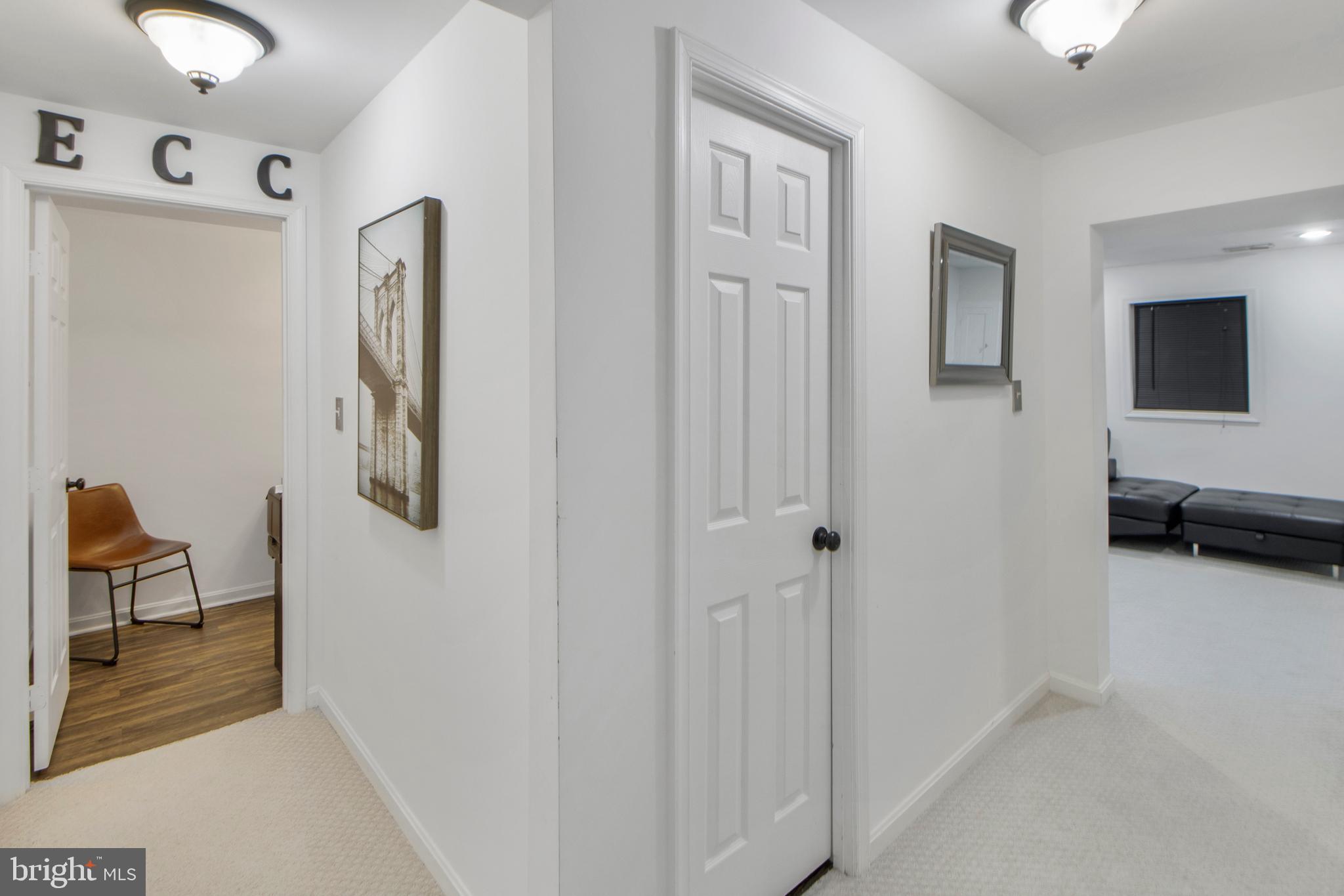 LAYHILL SQUARE - Residential Lease