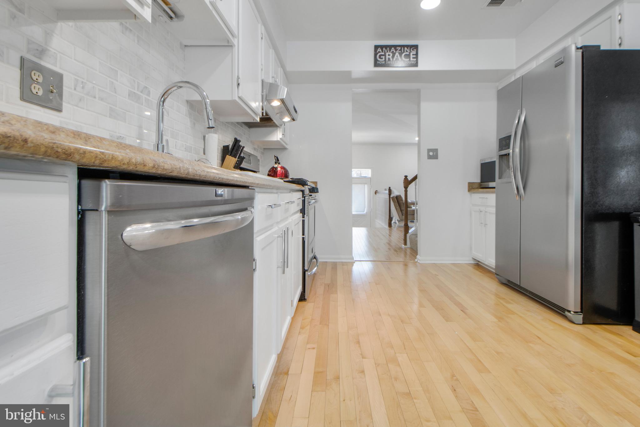 LAYHILL SQUARE - Residential Lease