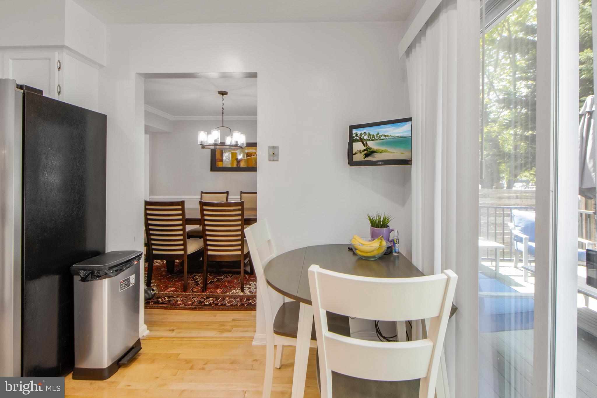 LAYHILL SQUARE - Residential Lease