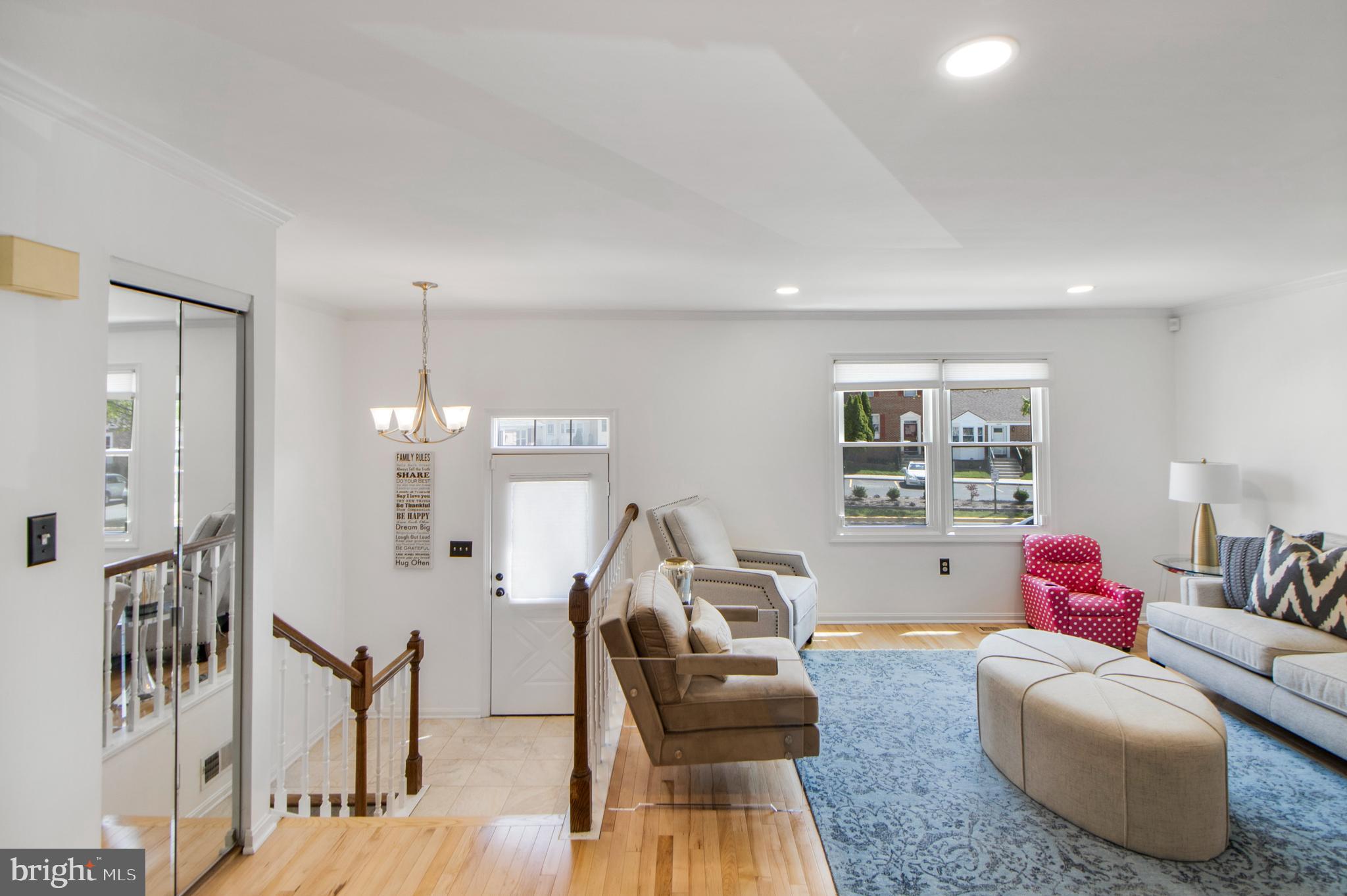 LAYHILL SQUARE - Residential Lease