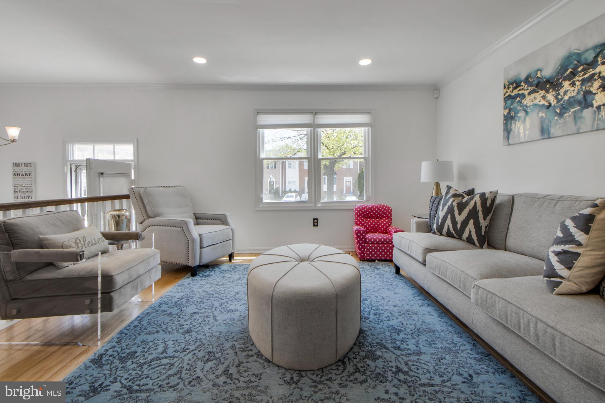 LAYHILL SQUARE - Residential Lease