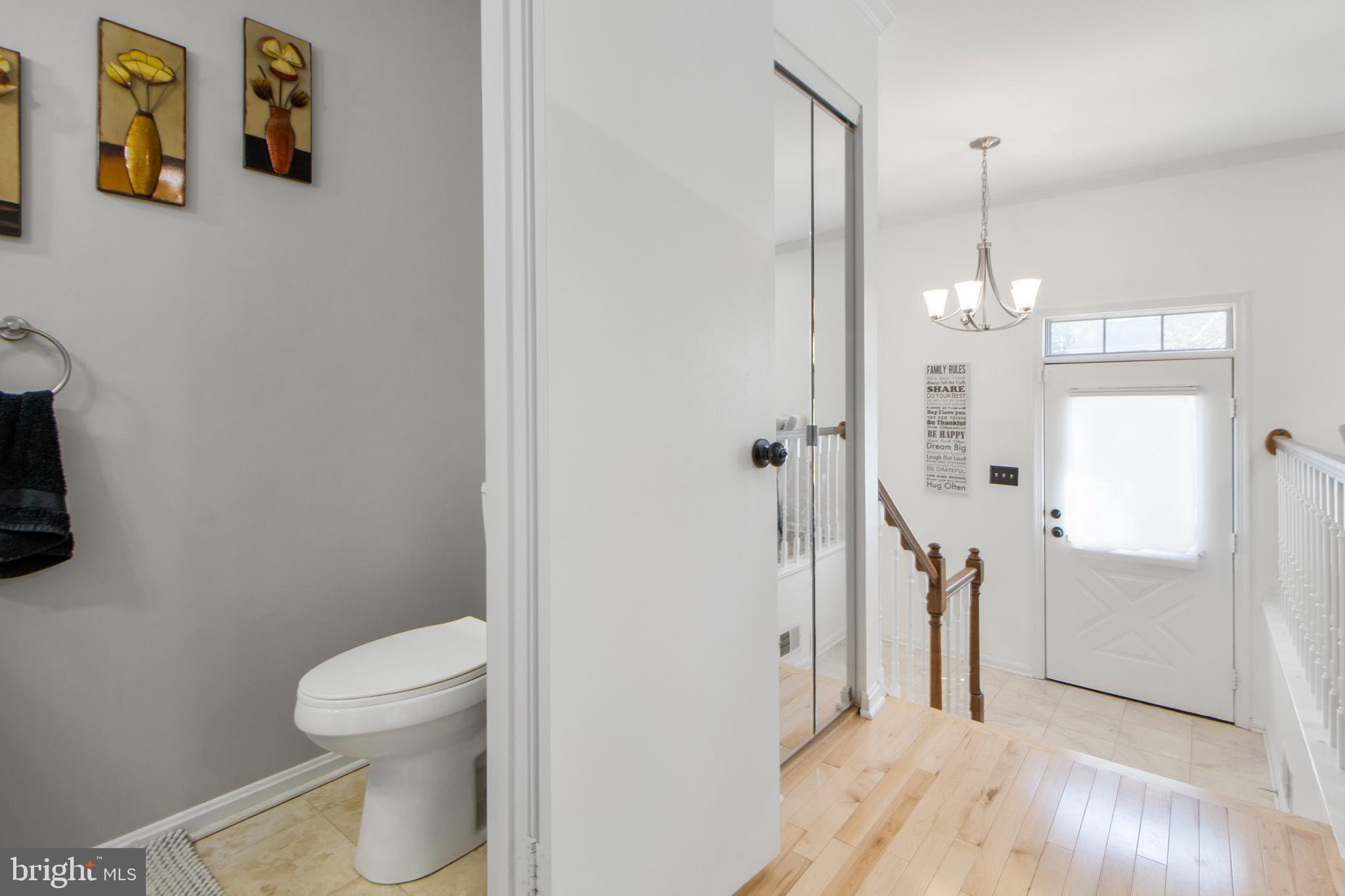 LAYHILL SQUARE - Residential Lease