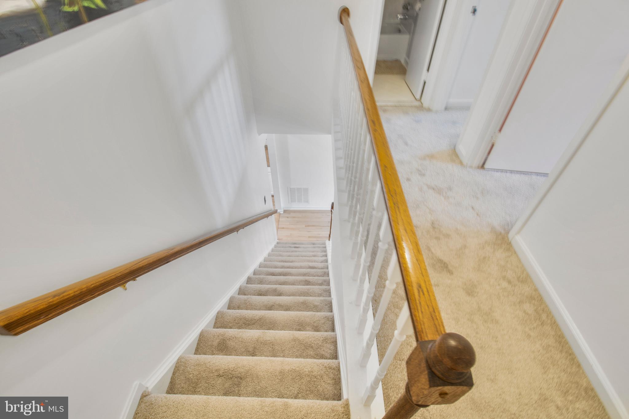 LAYHILL SQUARE - Residential Lease