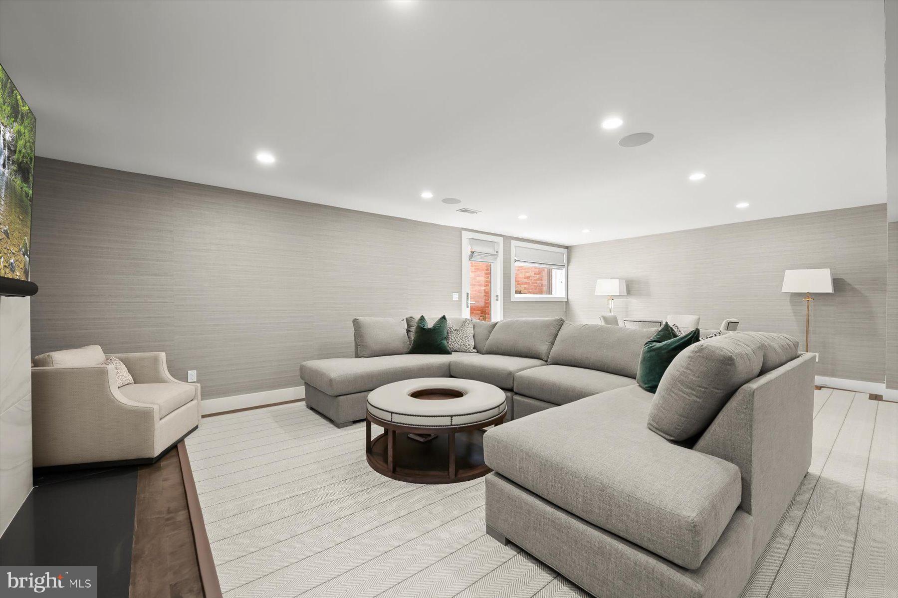 GEORGETOWN - Residential