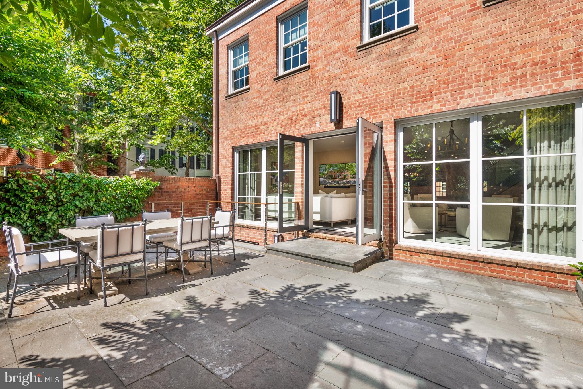 GEORGETOWN - Residential