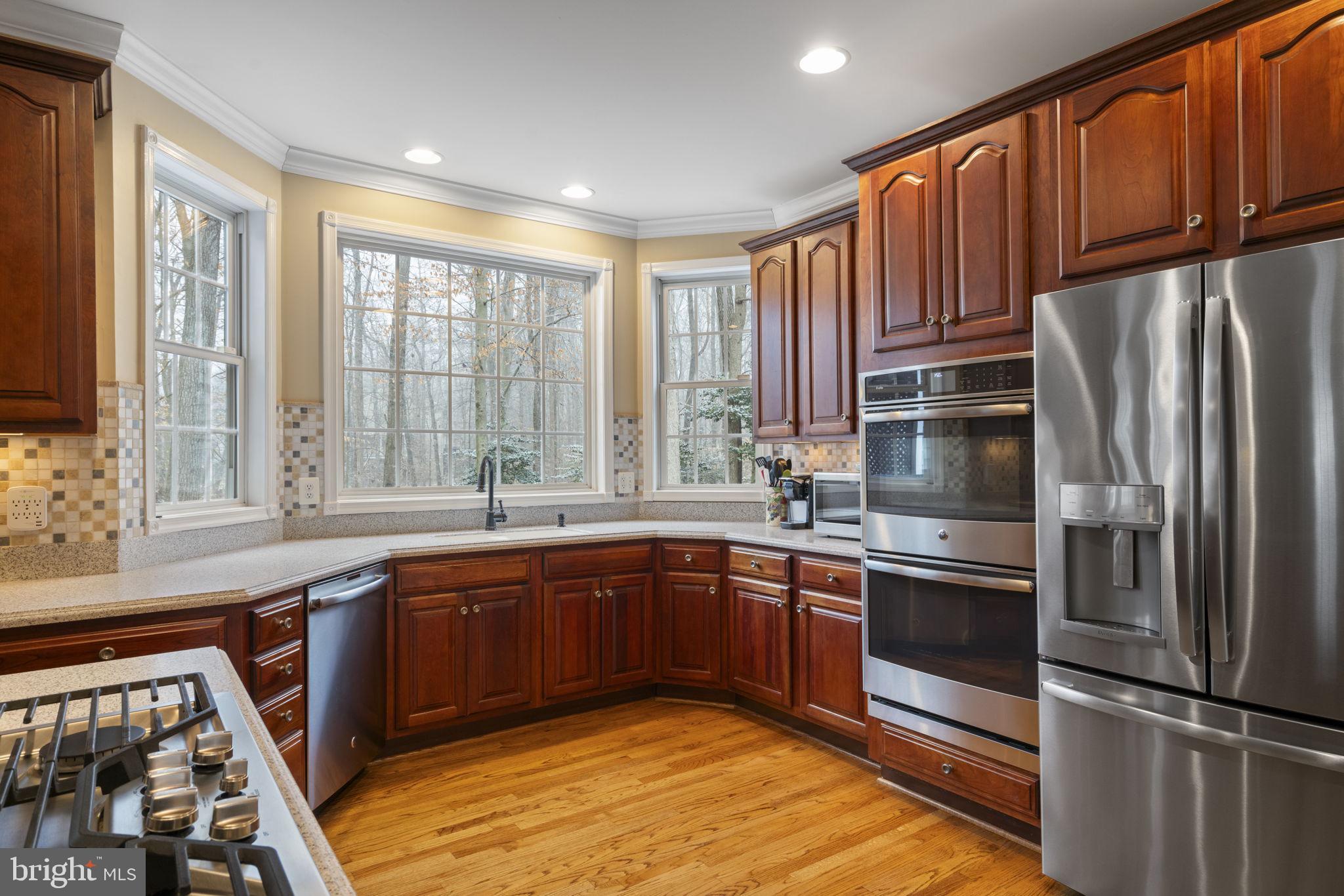 MEADOWBROOK WOODS - Residential