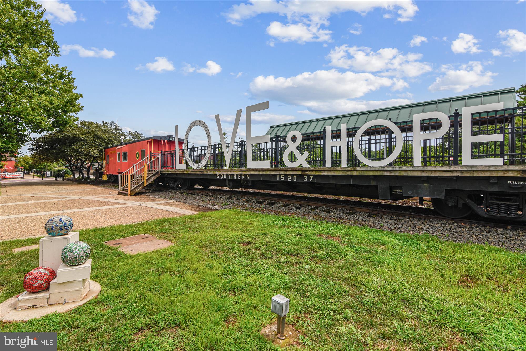 MEADOWBROOK WOODS - Residential