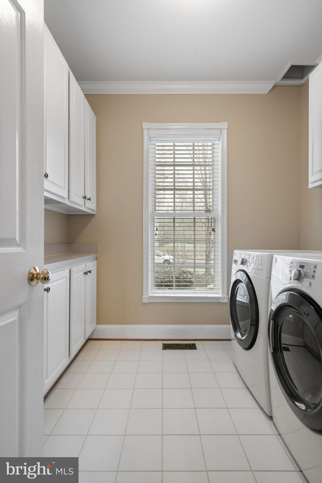 MEADOWBROOK WOODS - Residential