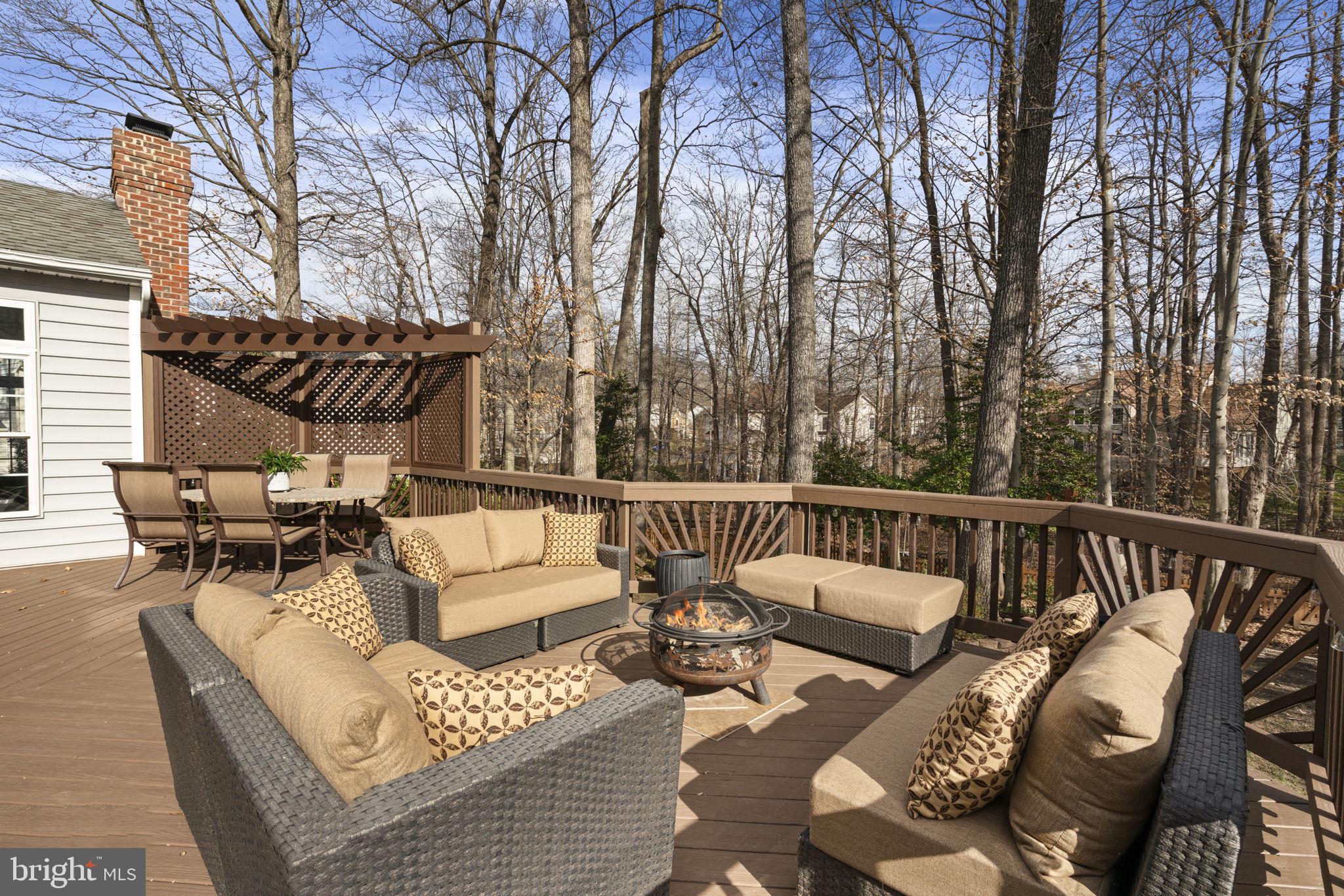 MEADOWBROOK WOODS - Residential