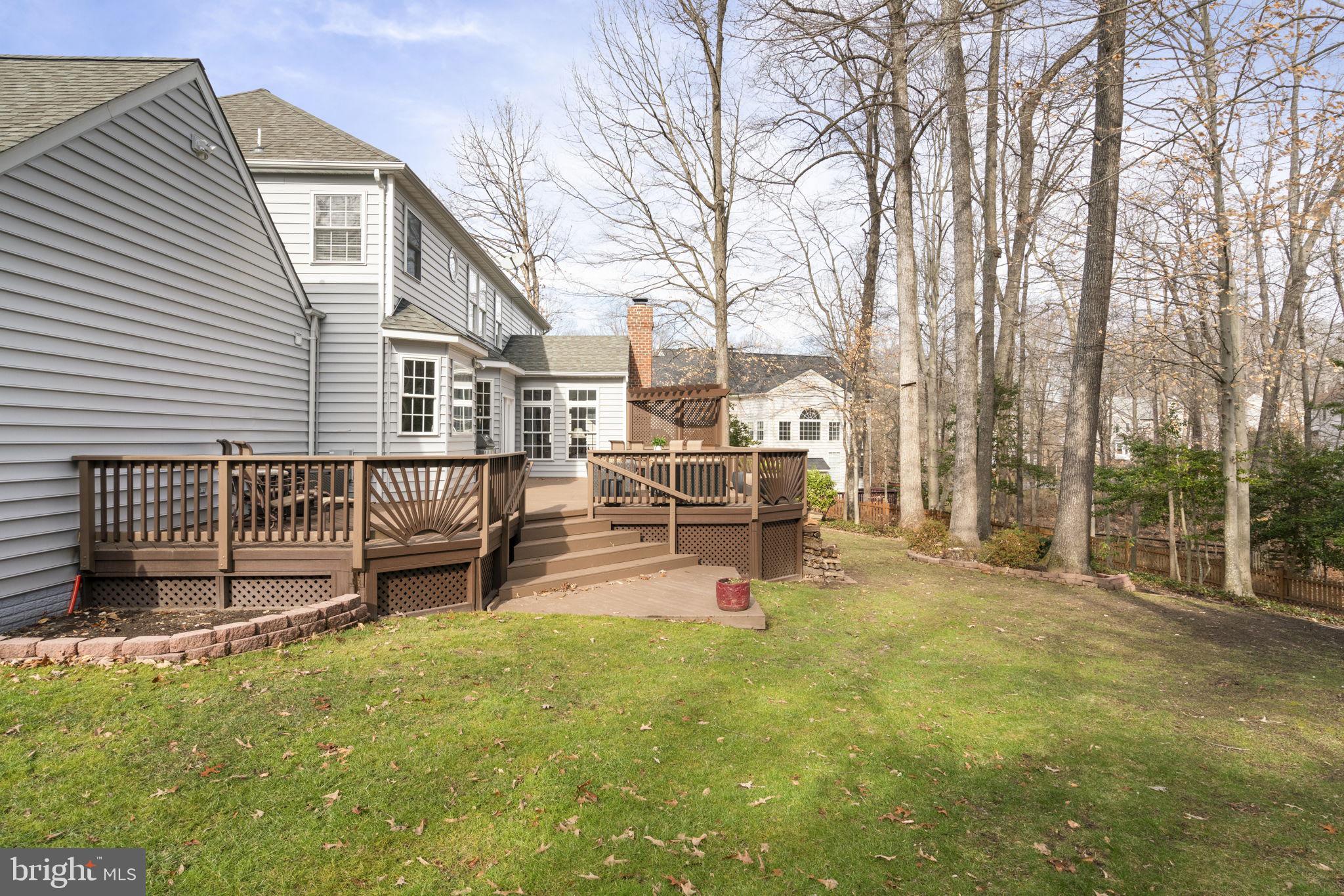 MEADOWBROOK WOODS - Residential