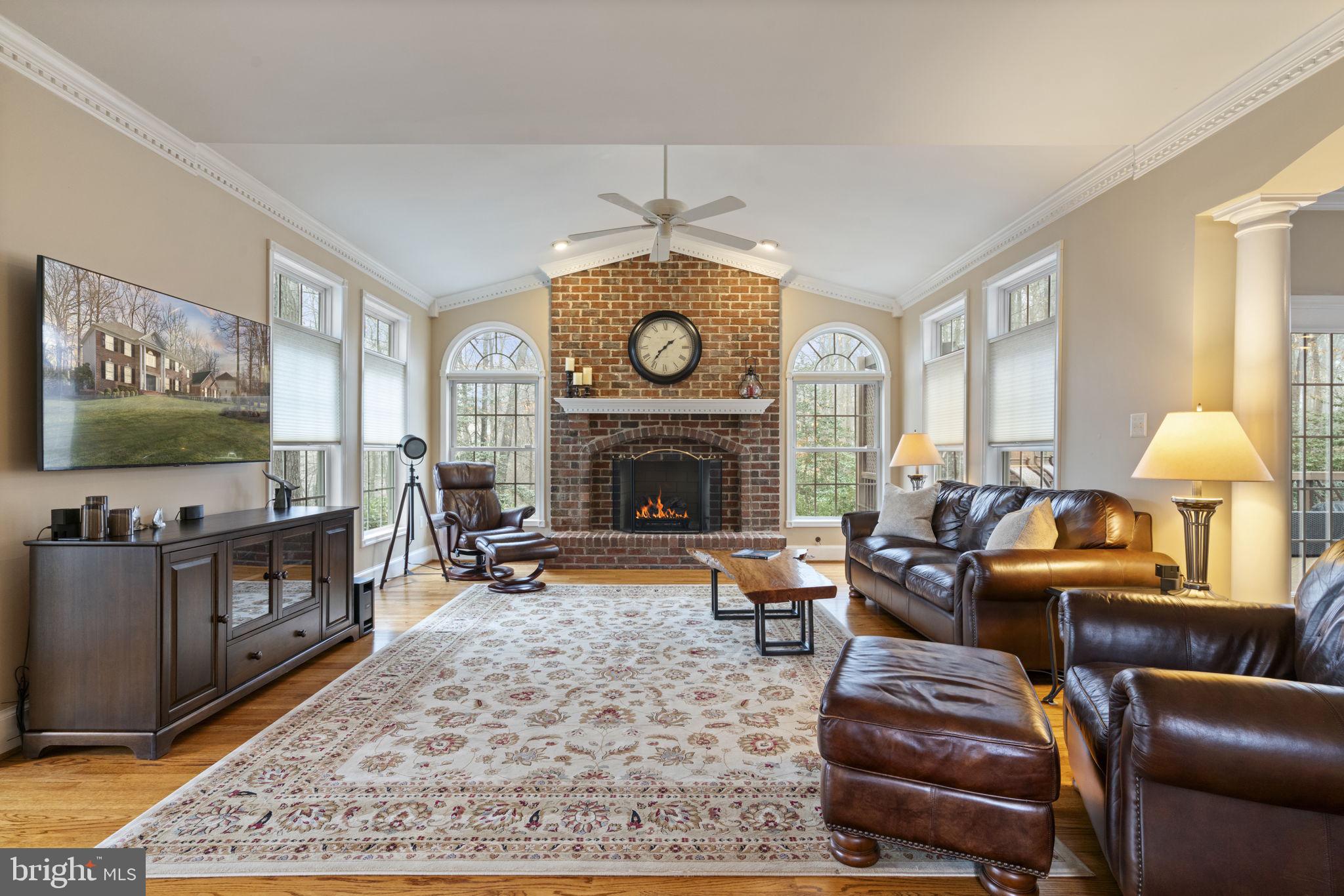 MEADOWBROOK WOODS - Residential