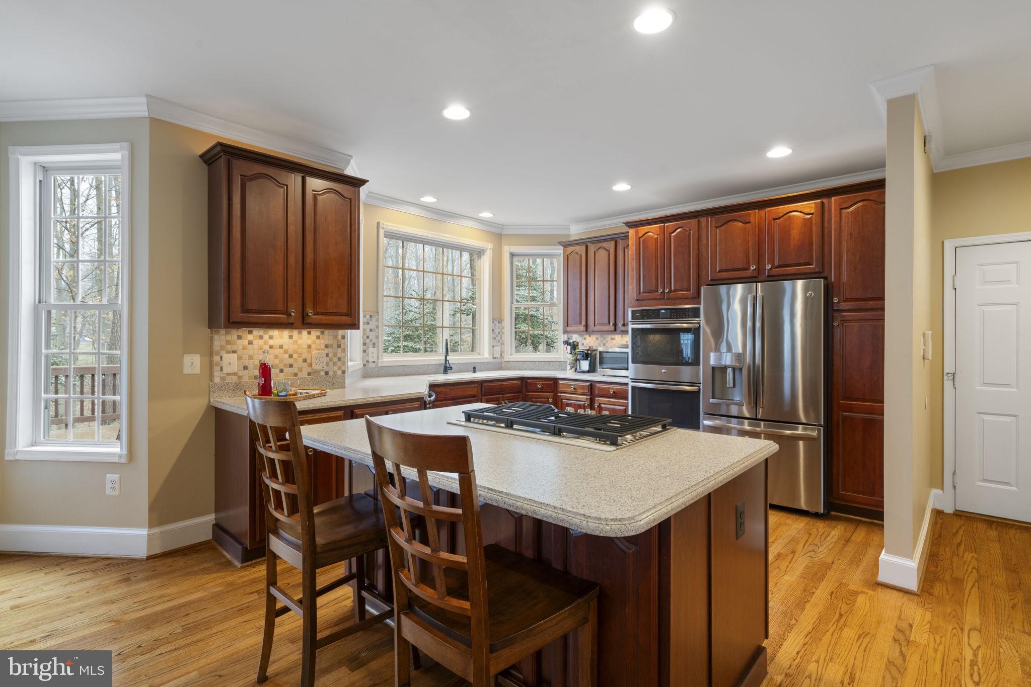 MEADOWBROOK WOODS - Residential