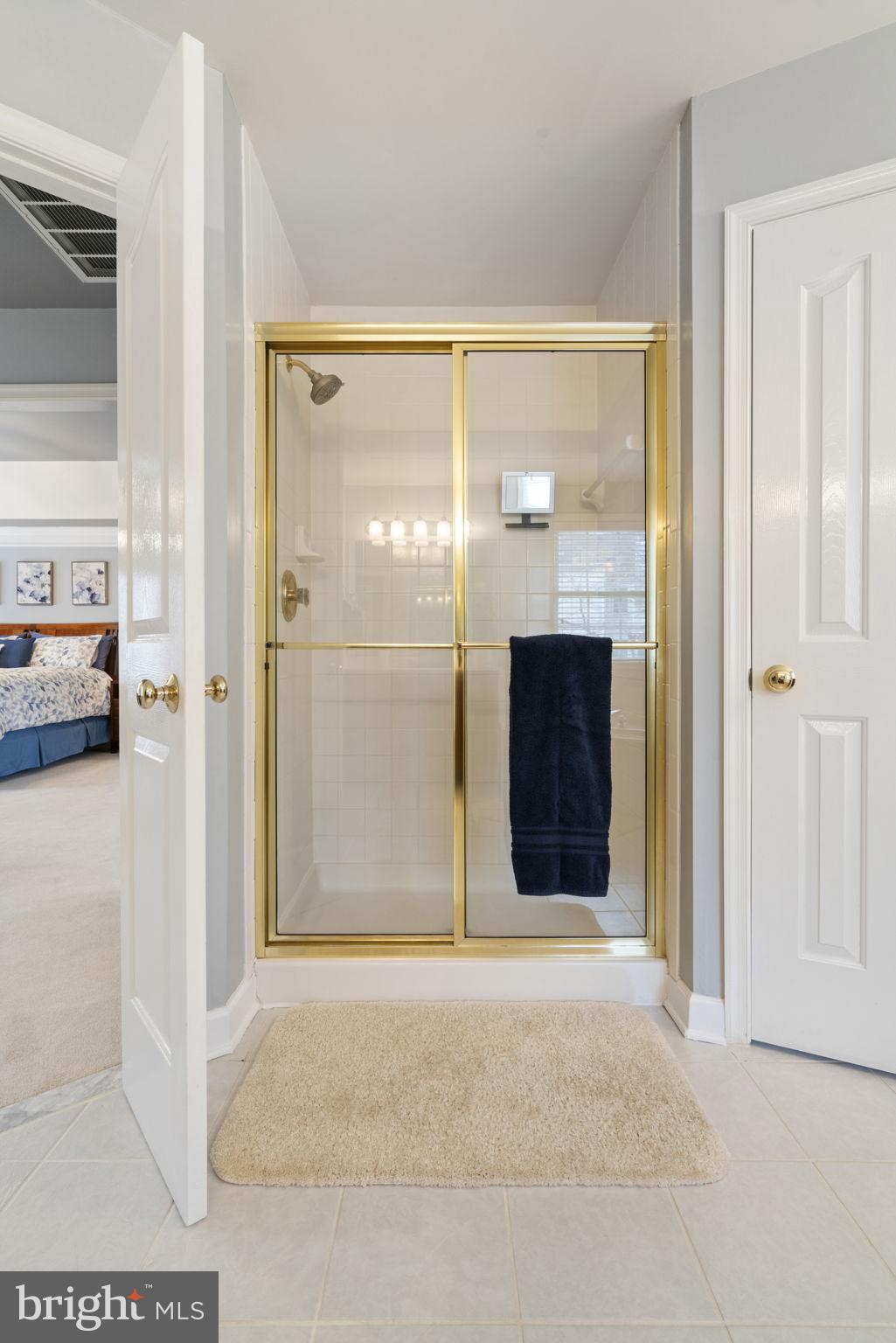 MEADOWBROOK WOODS - Residential