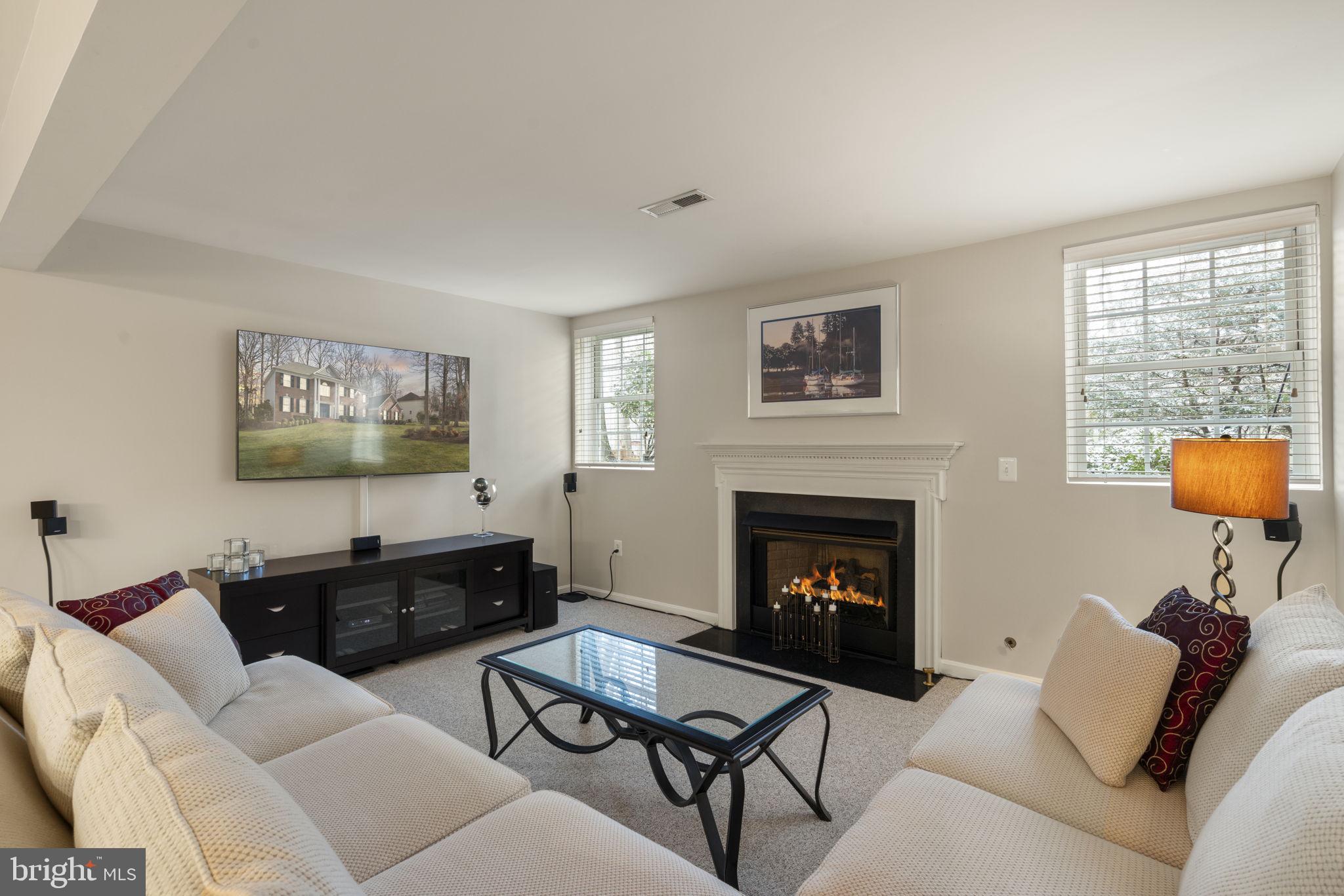 MEADOWBROOK WOODS - Residential