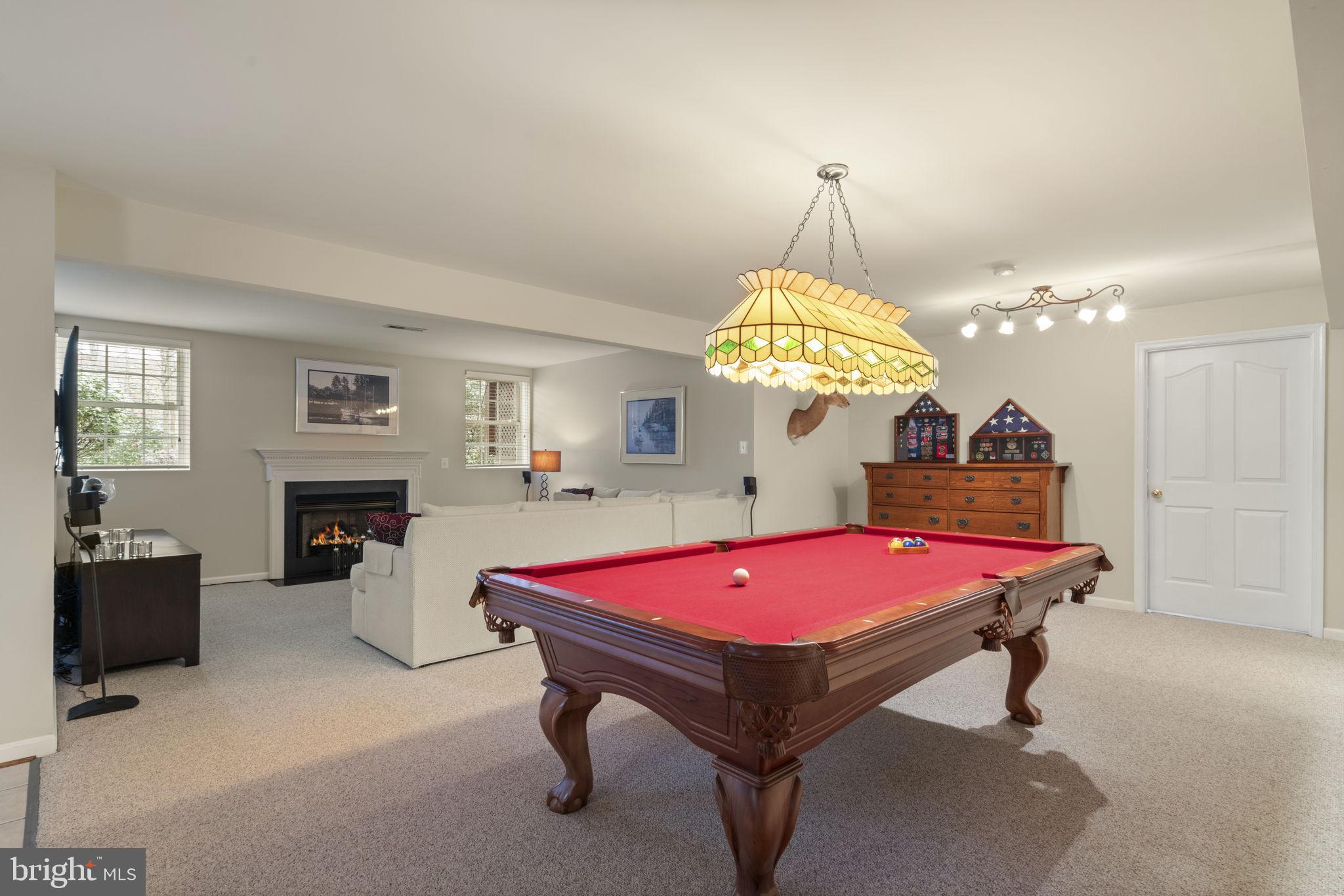 MEADOWBROOK WOODS - Residential