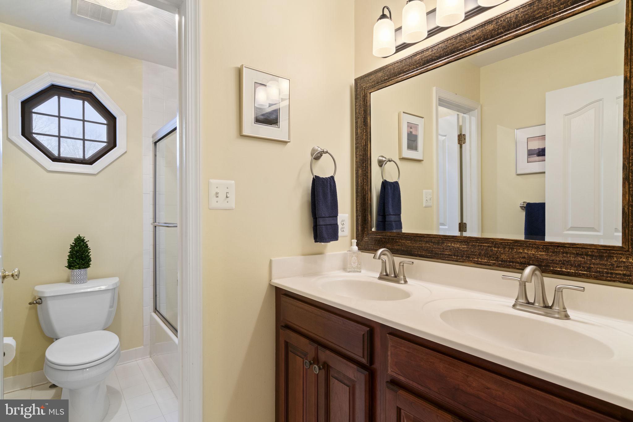 MEADOWBROOK WOODS - Residential