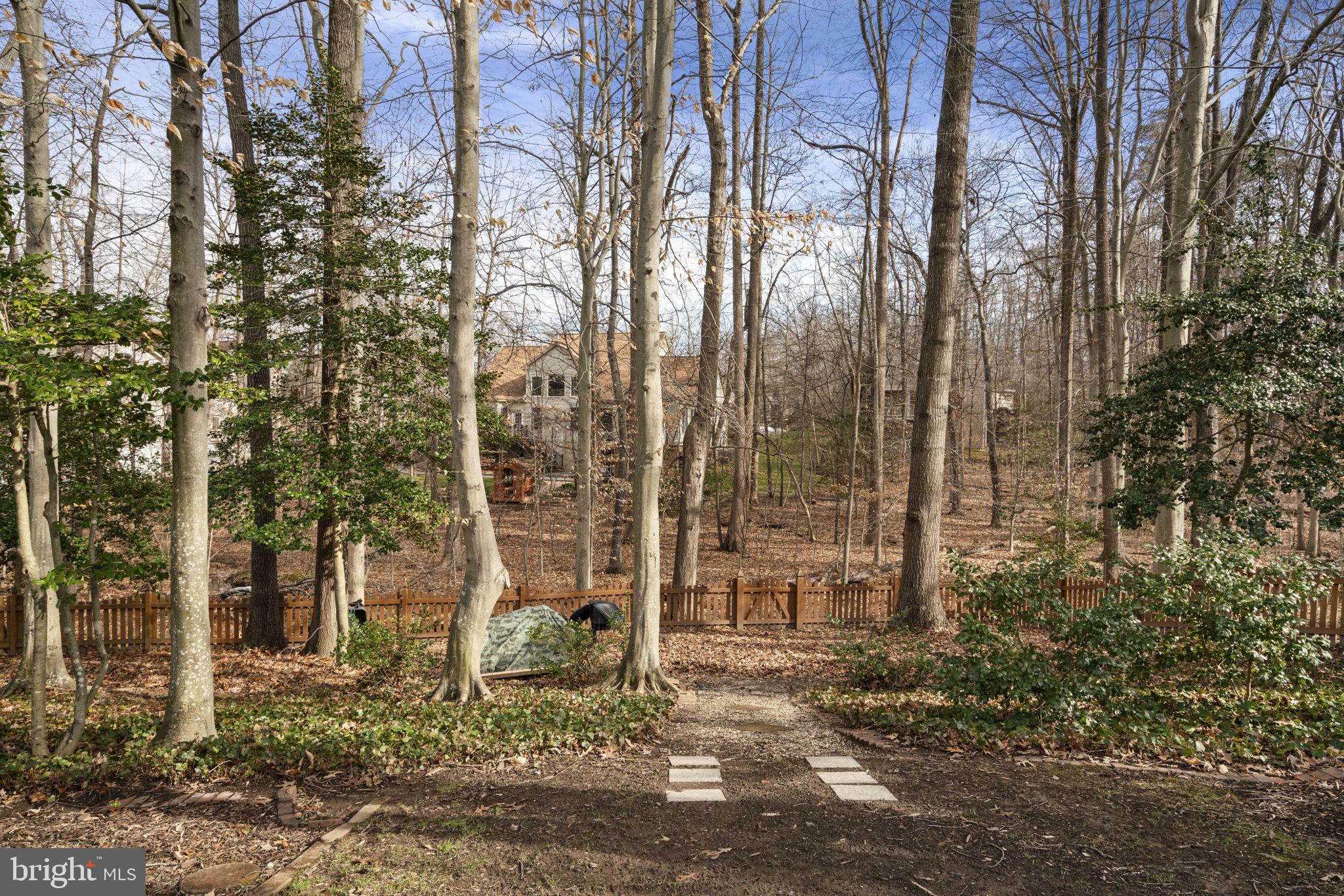 MEADOWBROOK WOODS - Residential