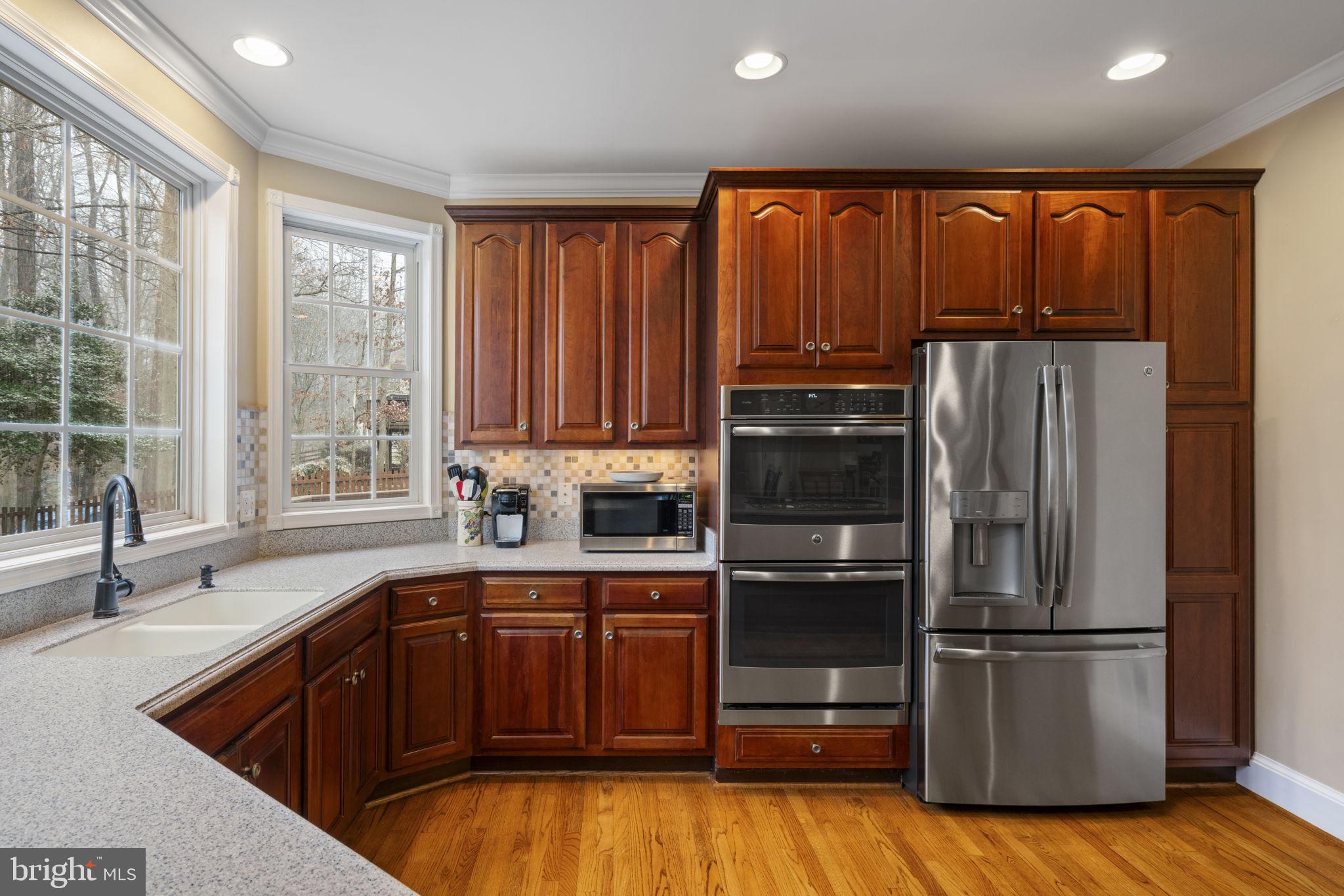 MEADOWBROOK WOODS - Residential