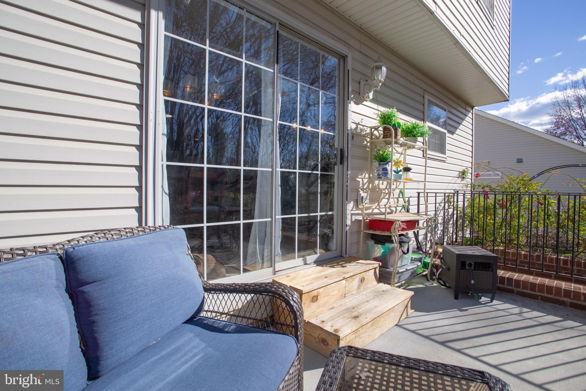 LAUREL RIDGE - Residential