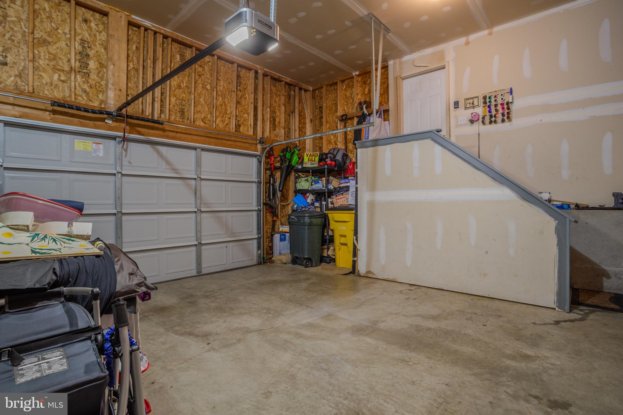 LAUREL RIDGE - Residential