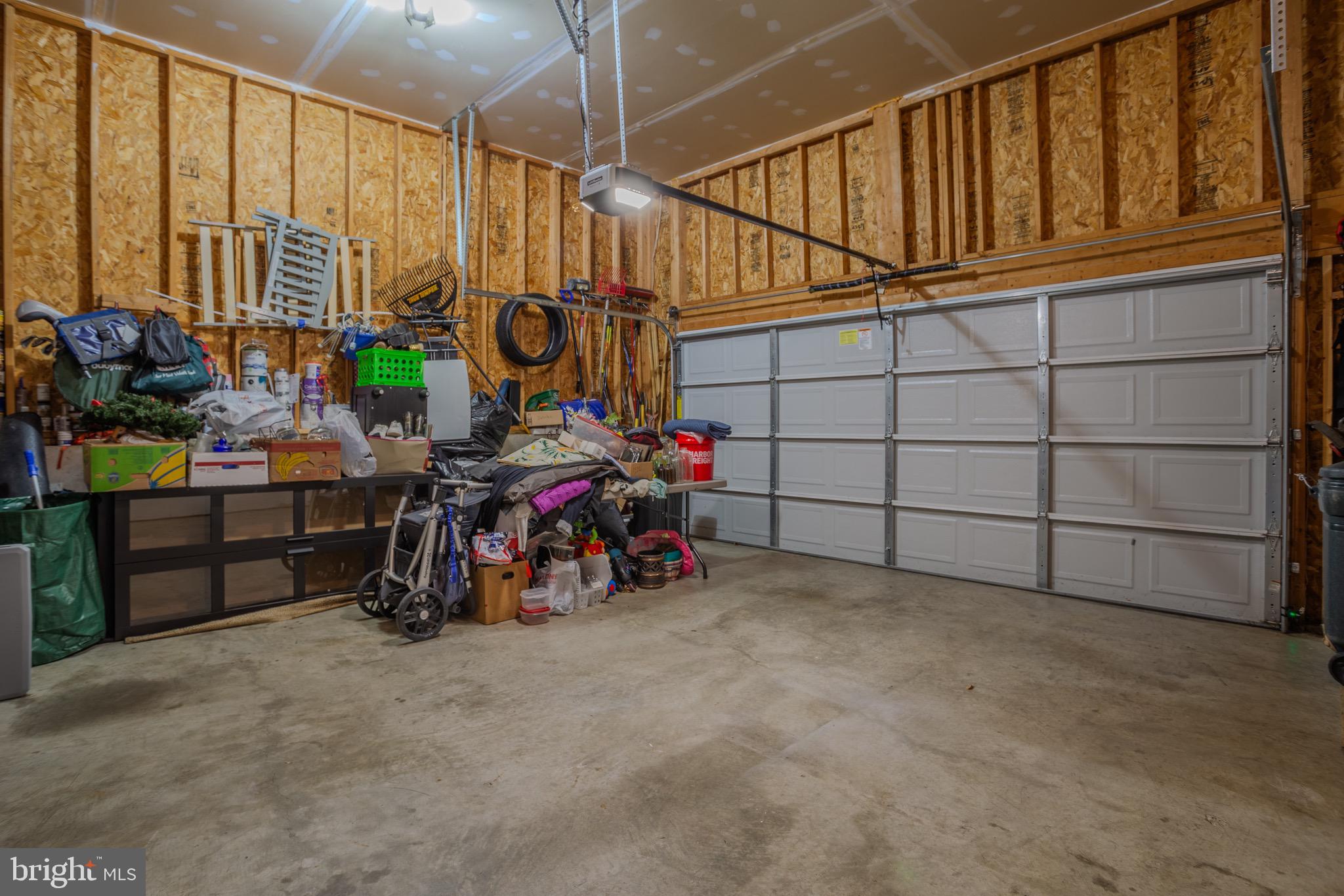 LAUREL RIDGE - Residential