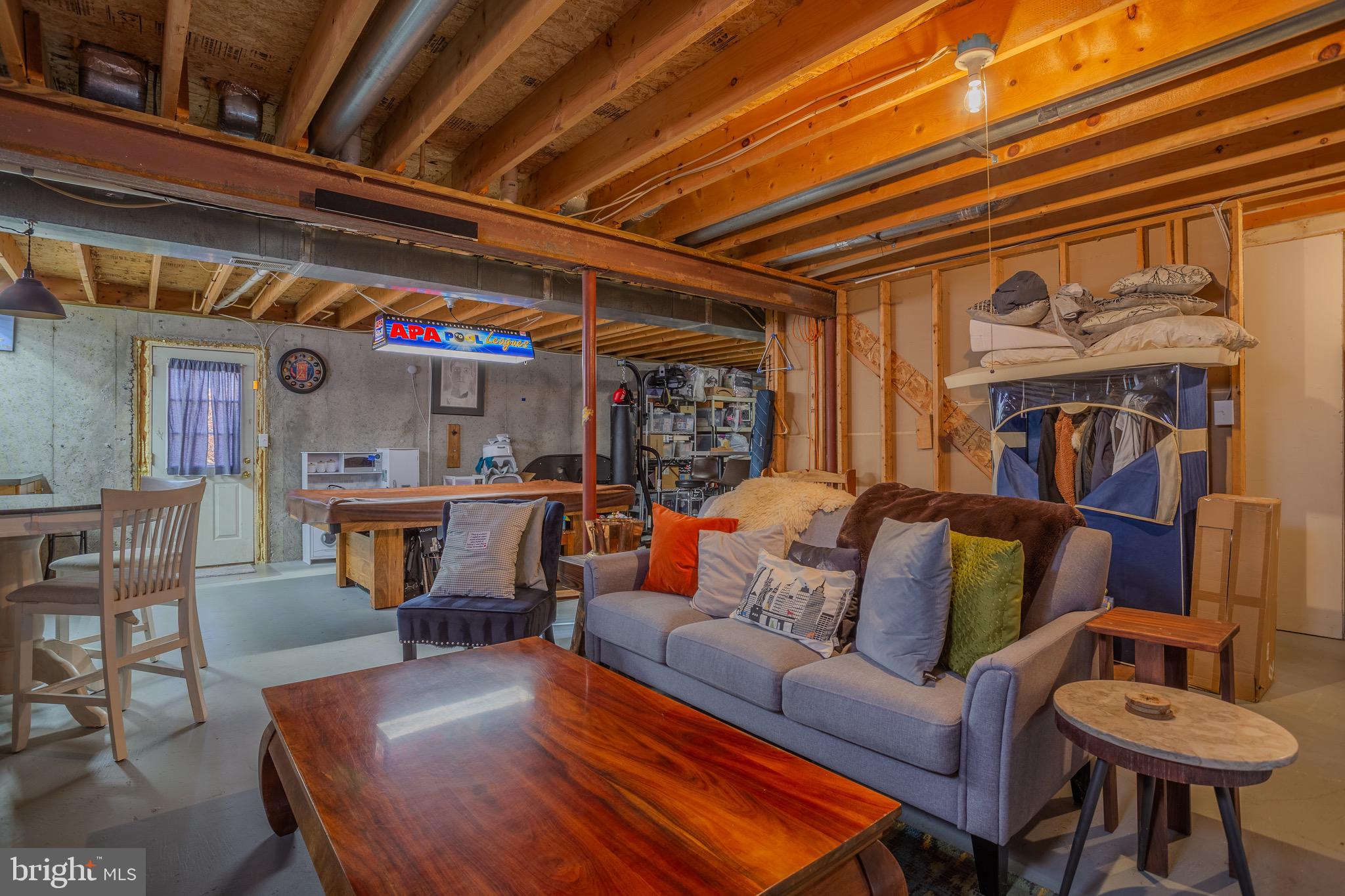 LAUREL RIDGE - Residential