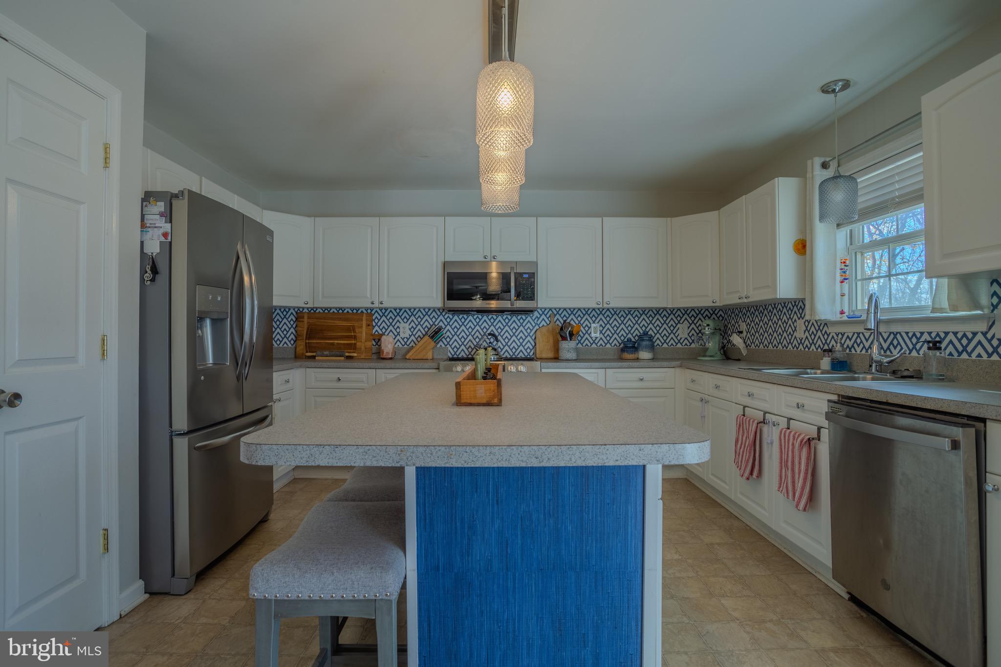 LAUREL RIDGE - Residential