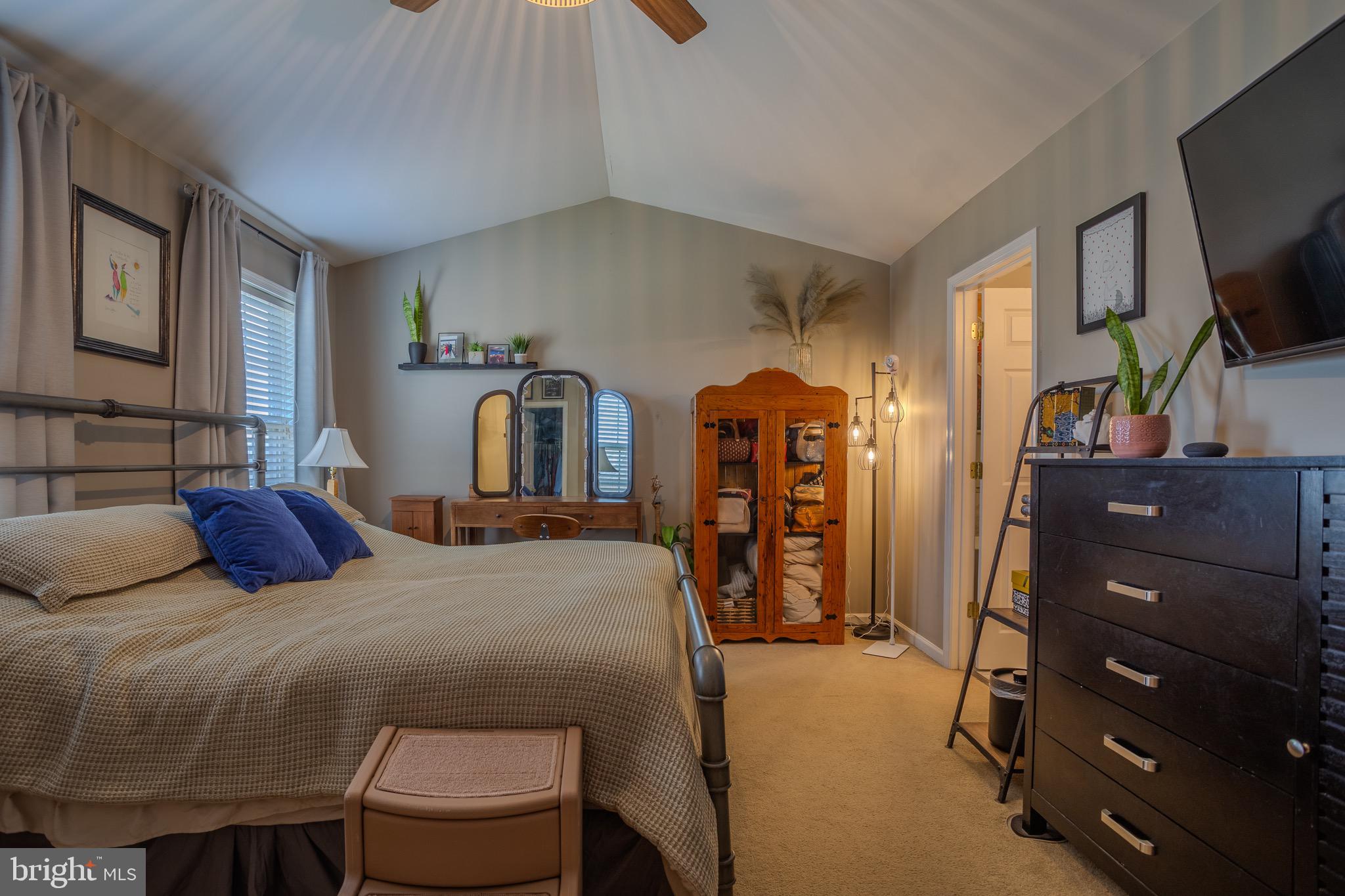 LAUREL RIDGE - Residential