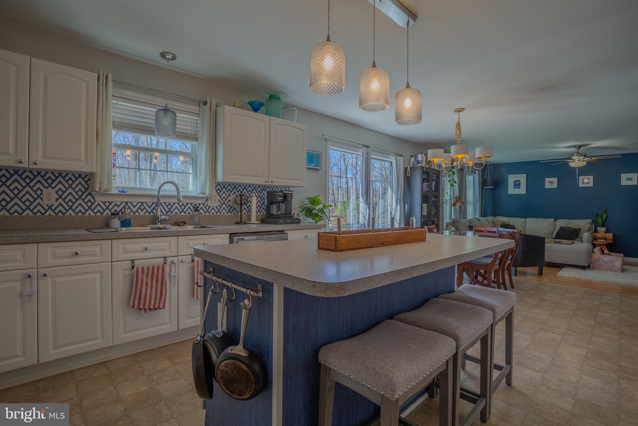 LAUREL RIDGE - Residential