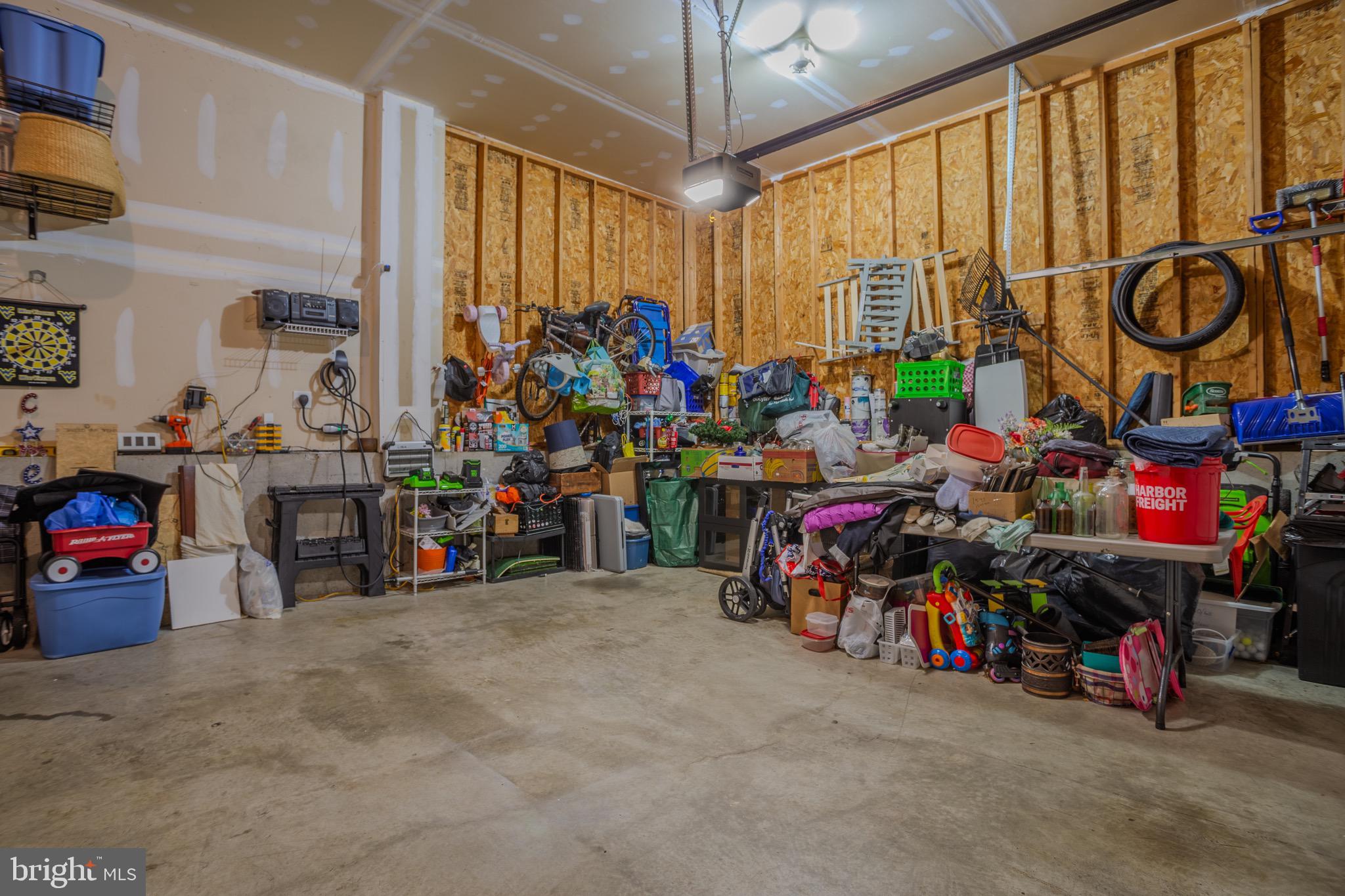 LAUREL RIDGE - Residential