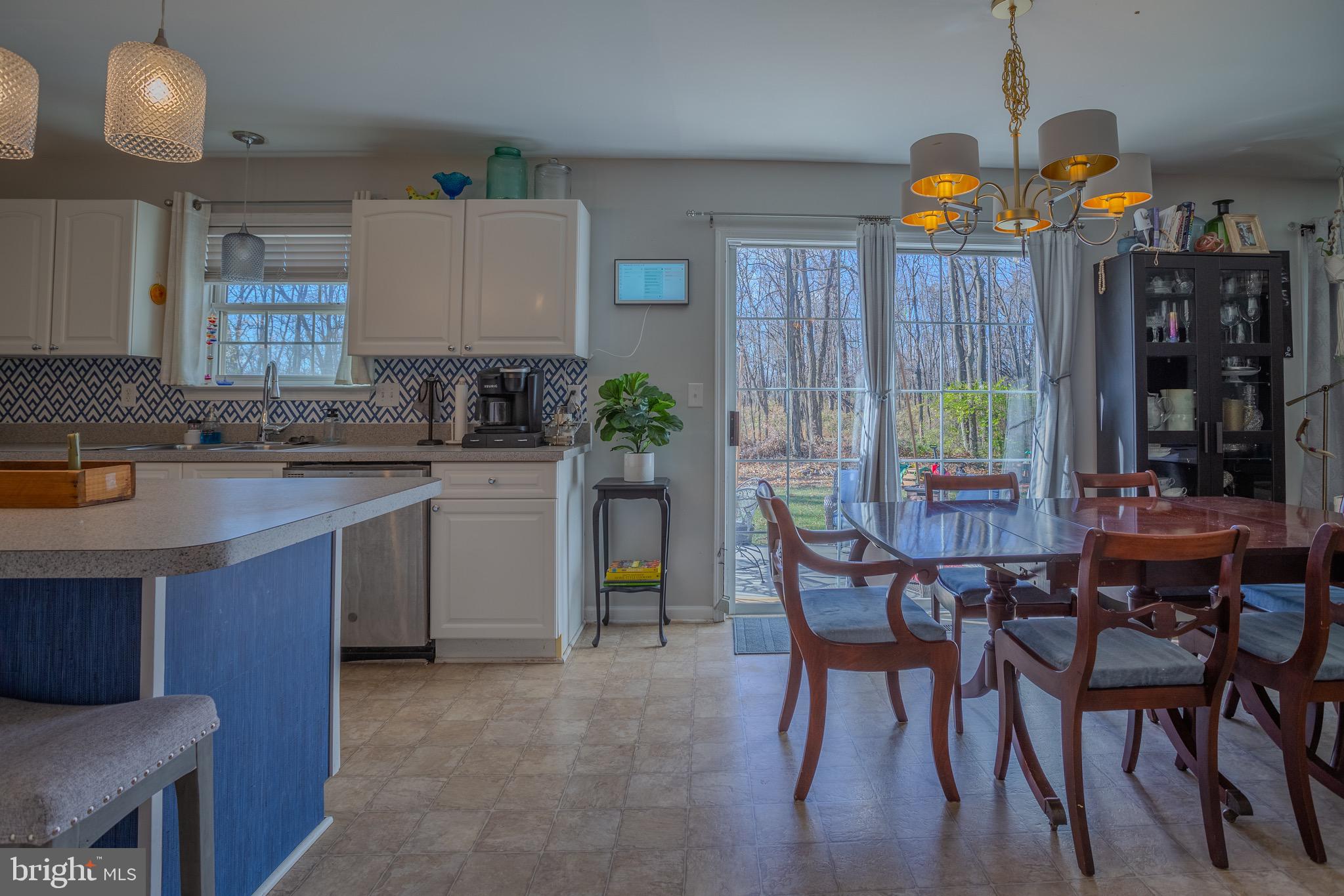 LAUREL RIDGE - Residential