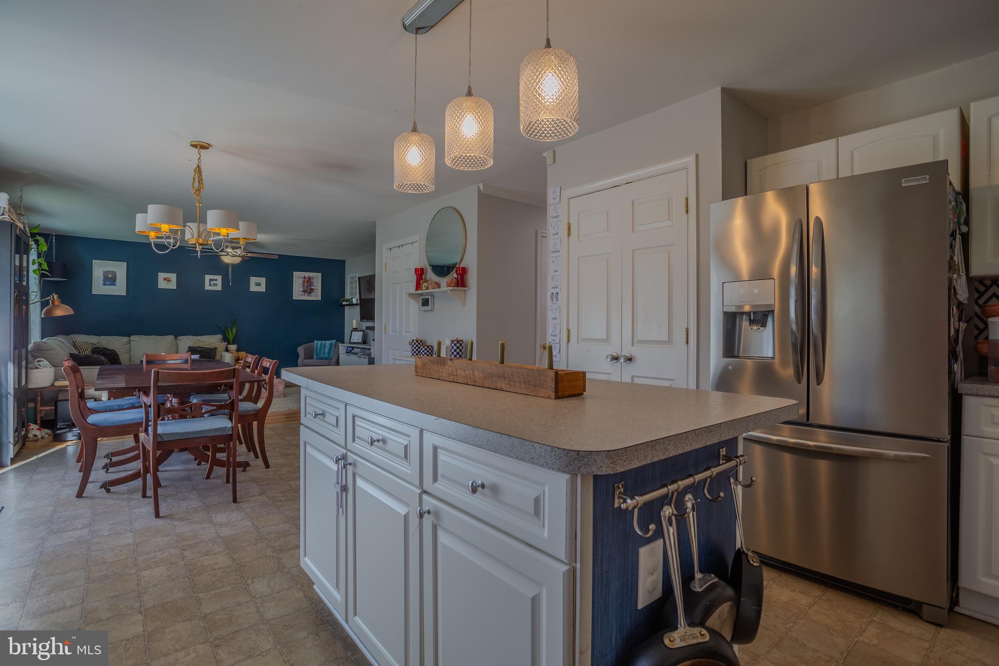 LAUREL RIDGE - Residential