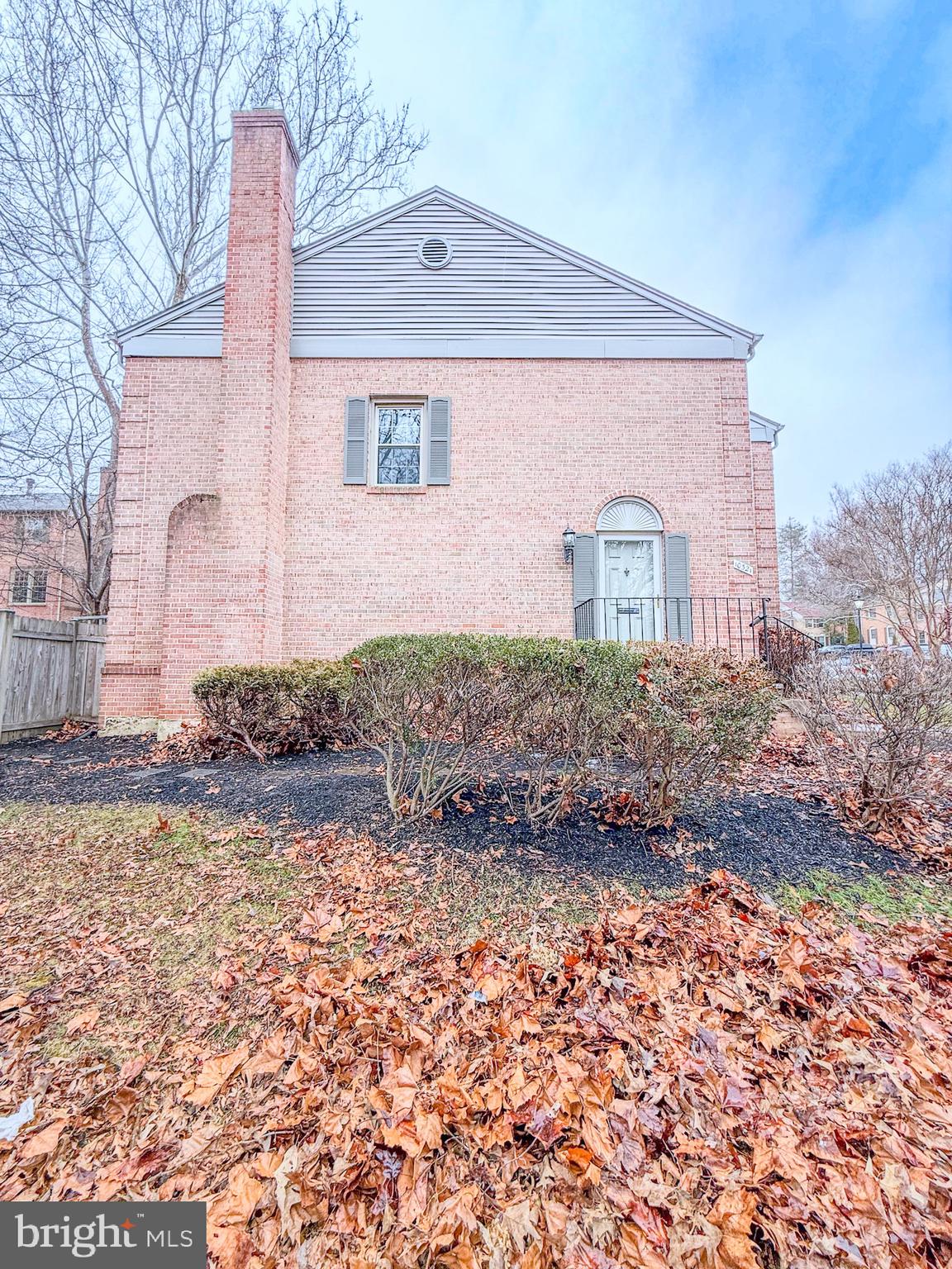 10321 HAMPSHIRE GREEN AVENUE