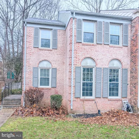 10321 Hampshire Green Avenue, Fairfax, VA MLS: VAFX2291516