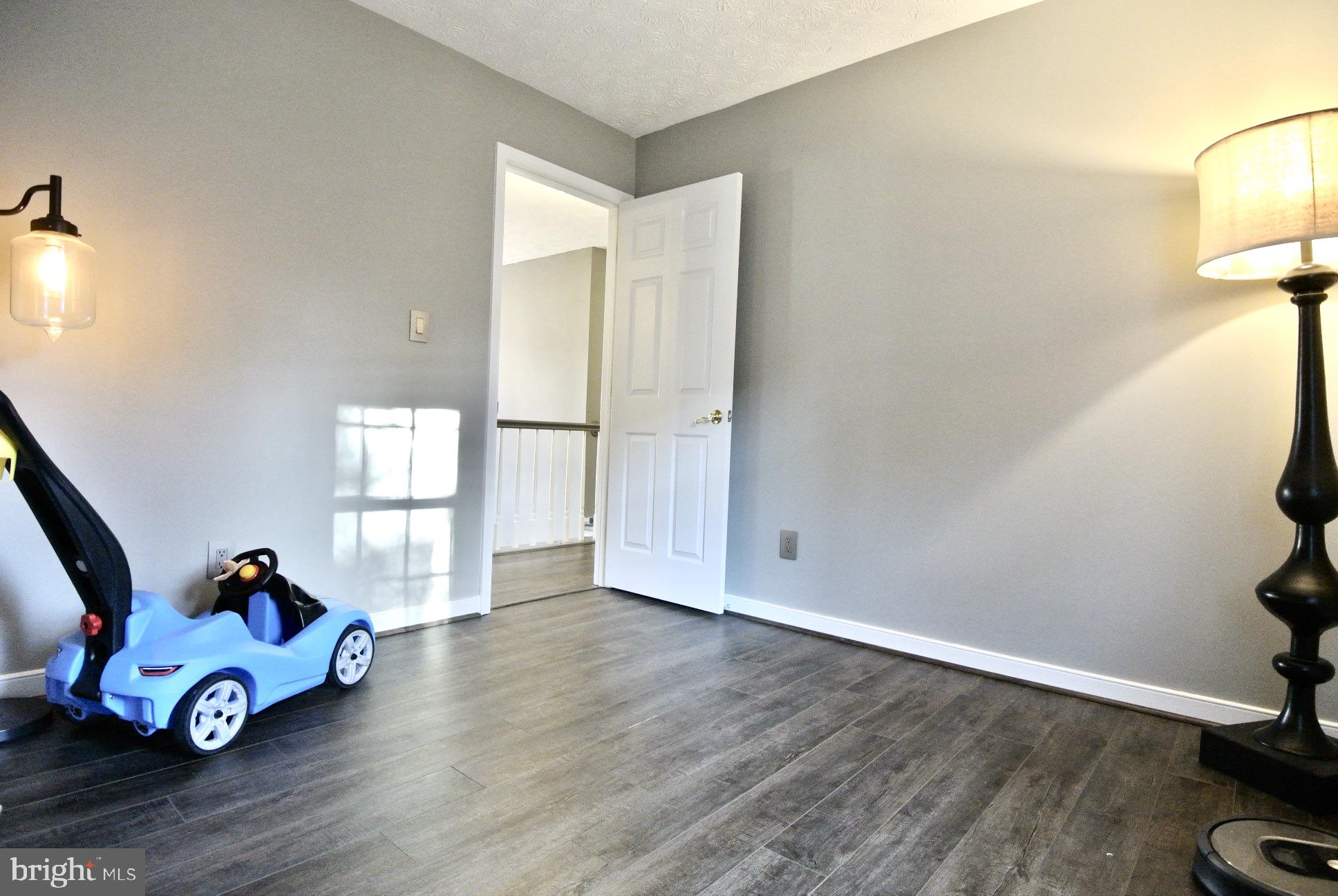 OVERVIEW MANOR - Residential