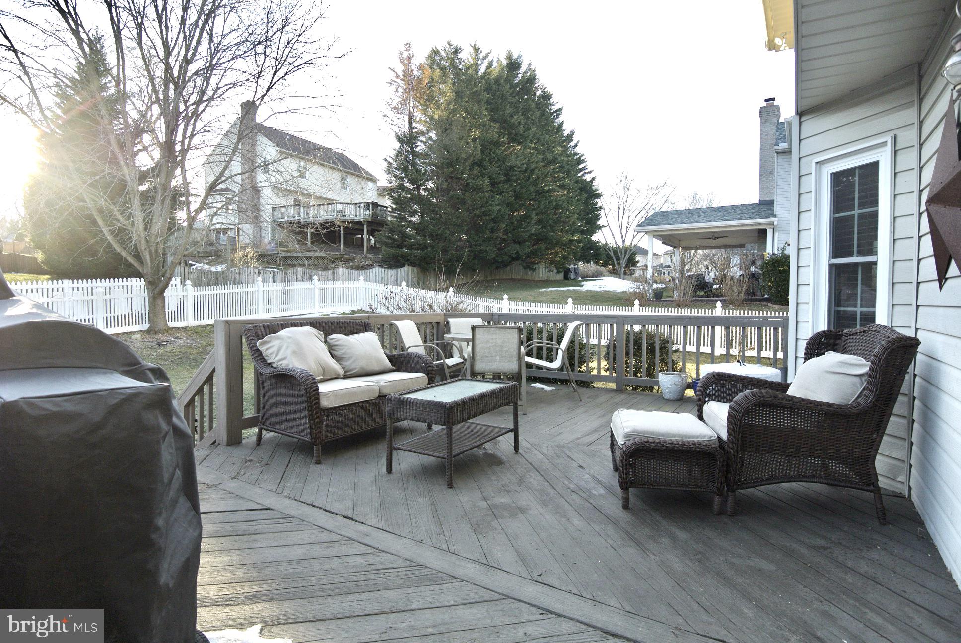 OVERVIEW MANOR - Residential