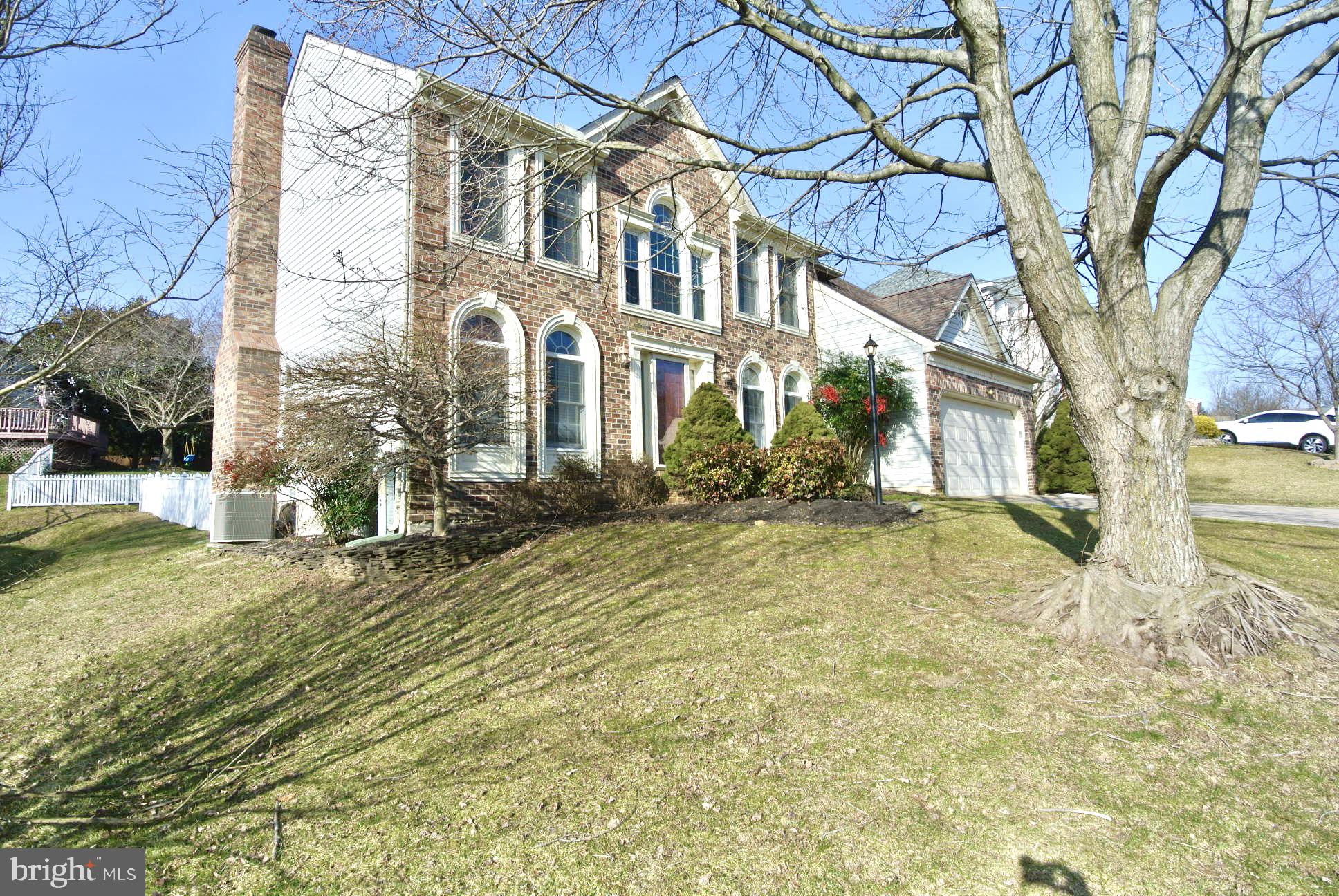 OVERVIEW MANOR - Residential