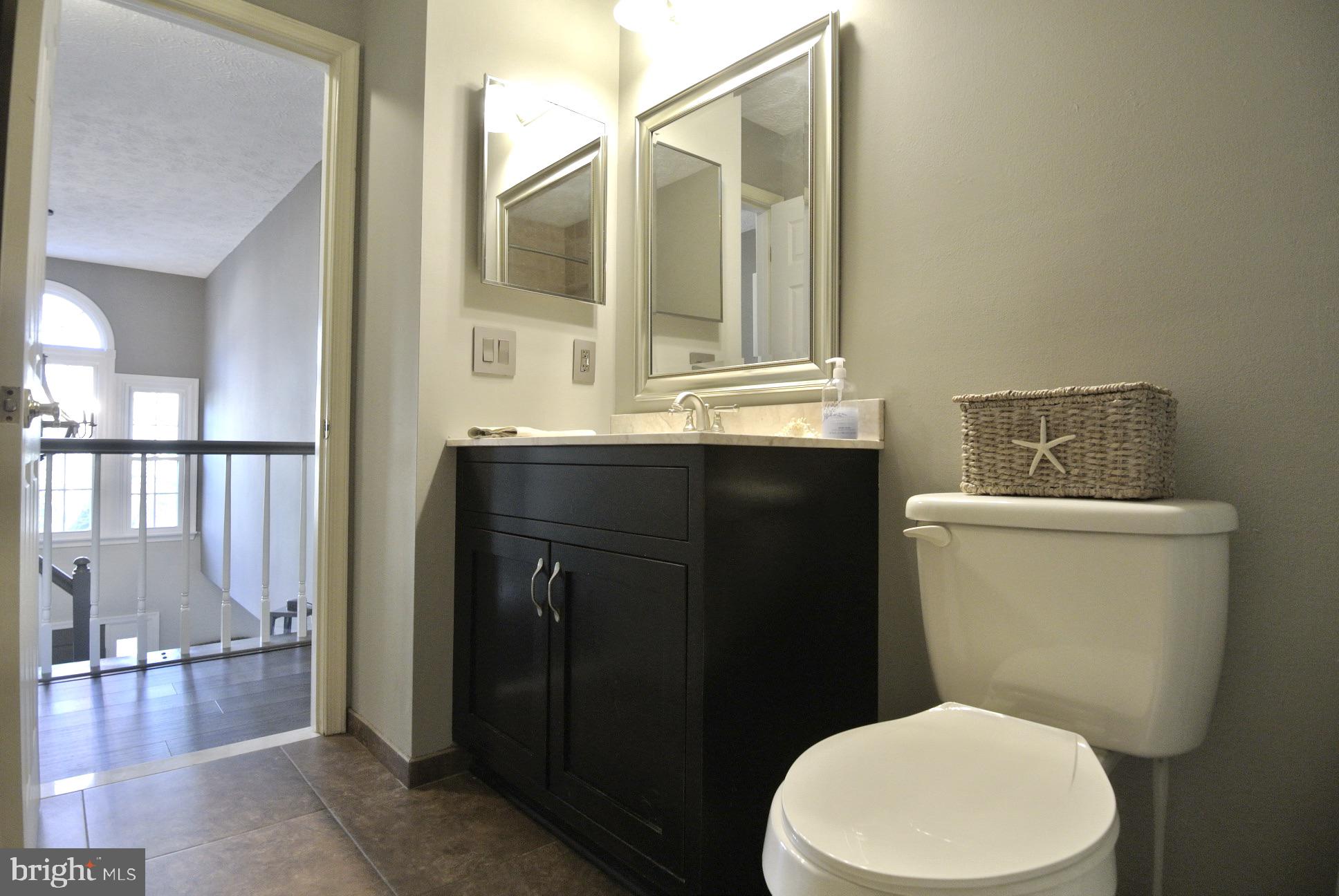 OVERVIEW MANOR - Residential