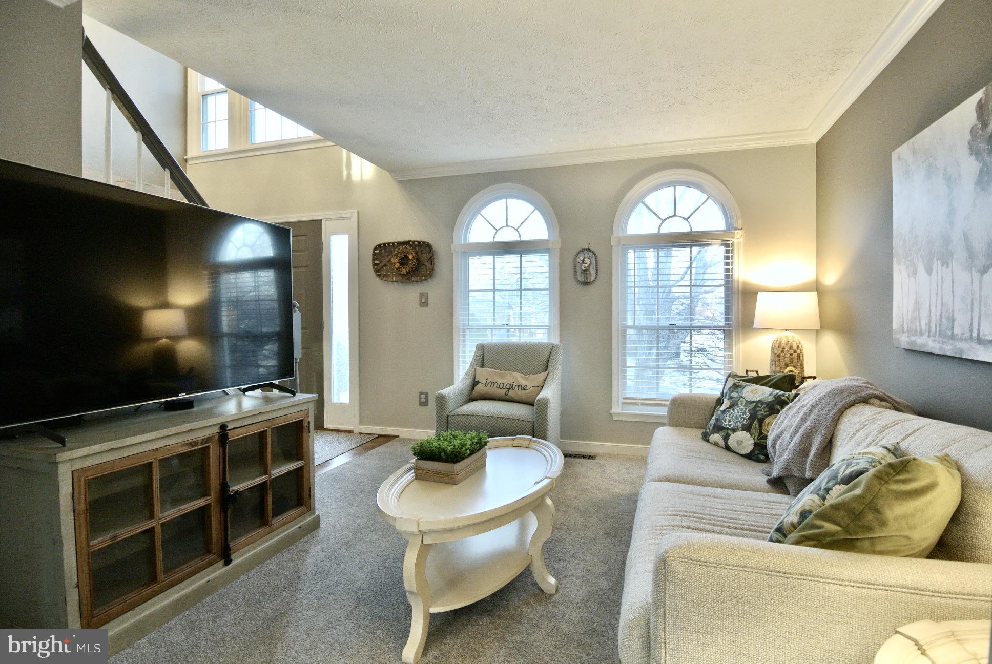 OVERVIEW MANOR - Residential